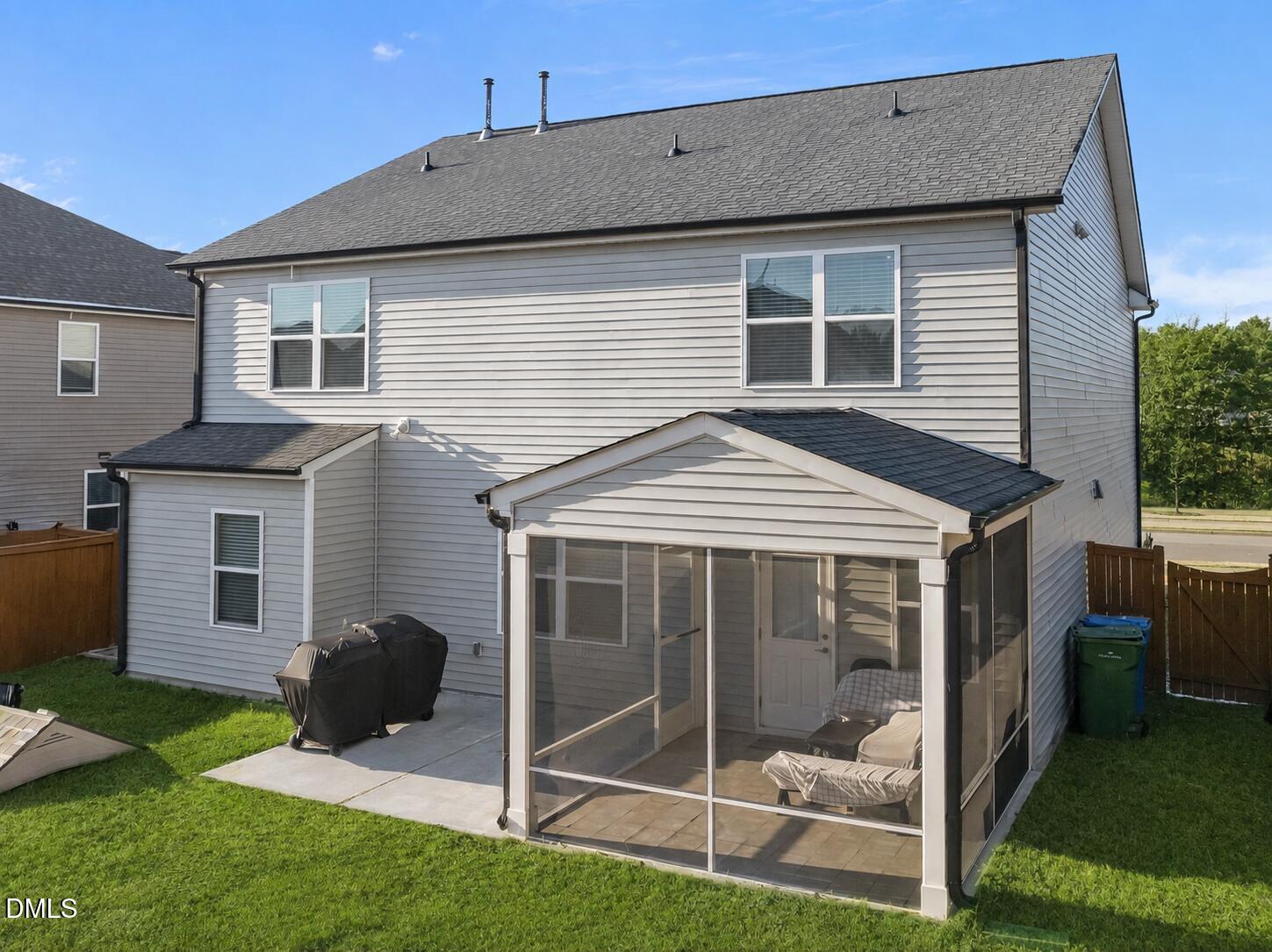 2252 Fairway Green Drive