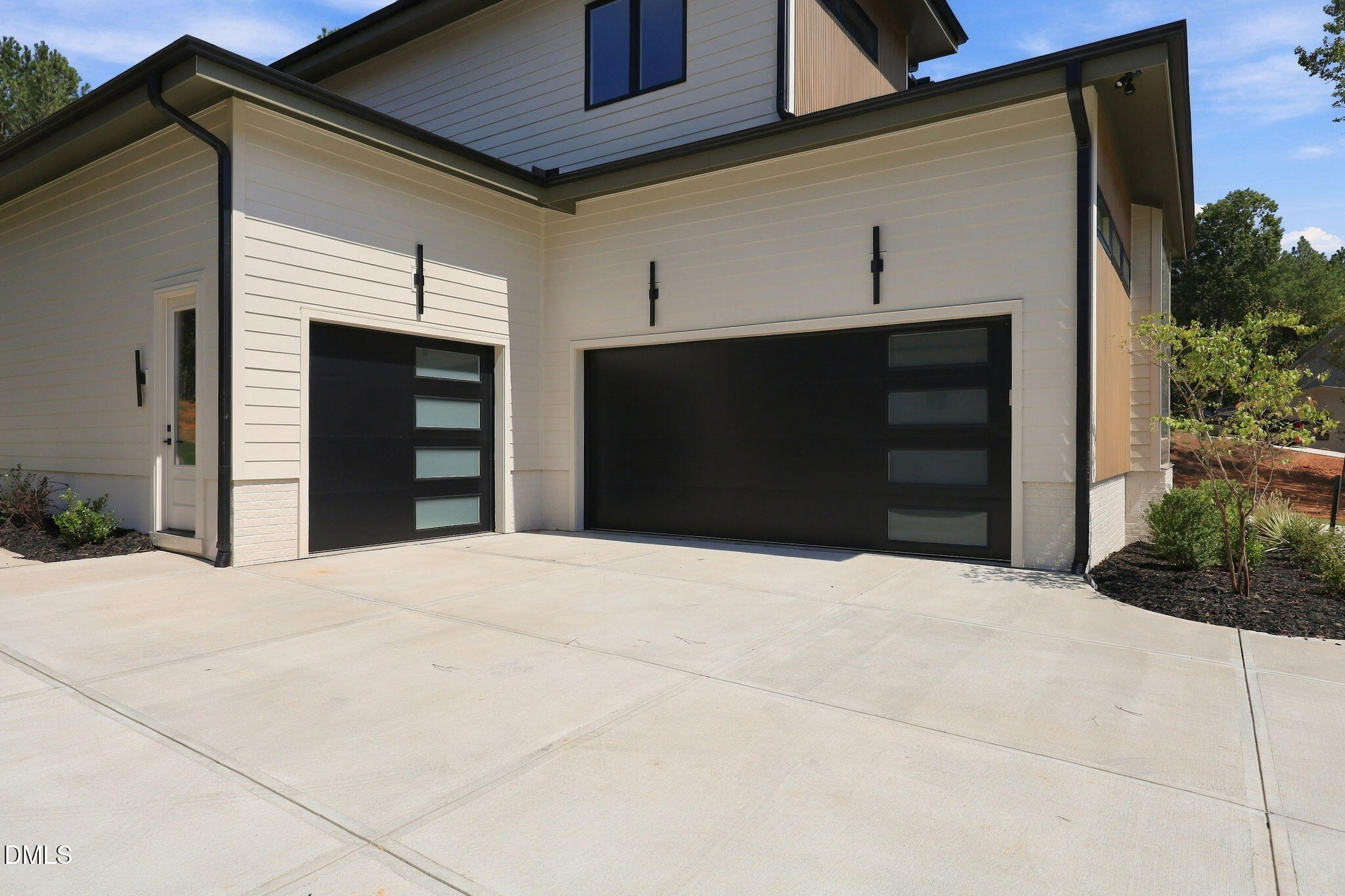 105 Spanish Oak Drive