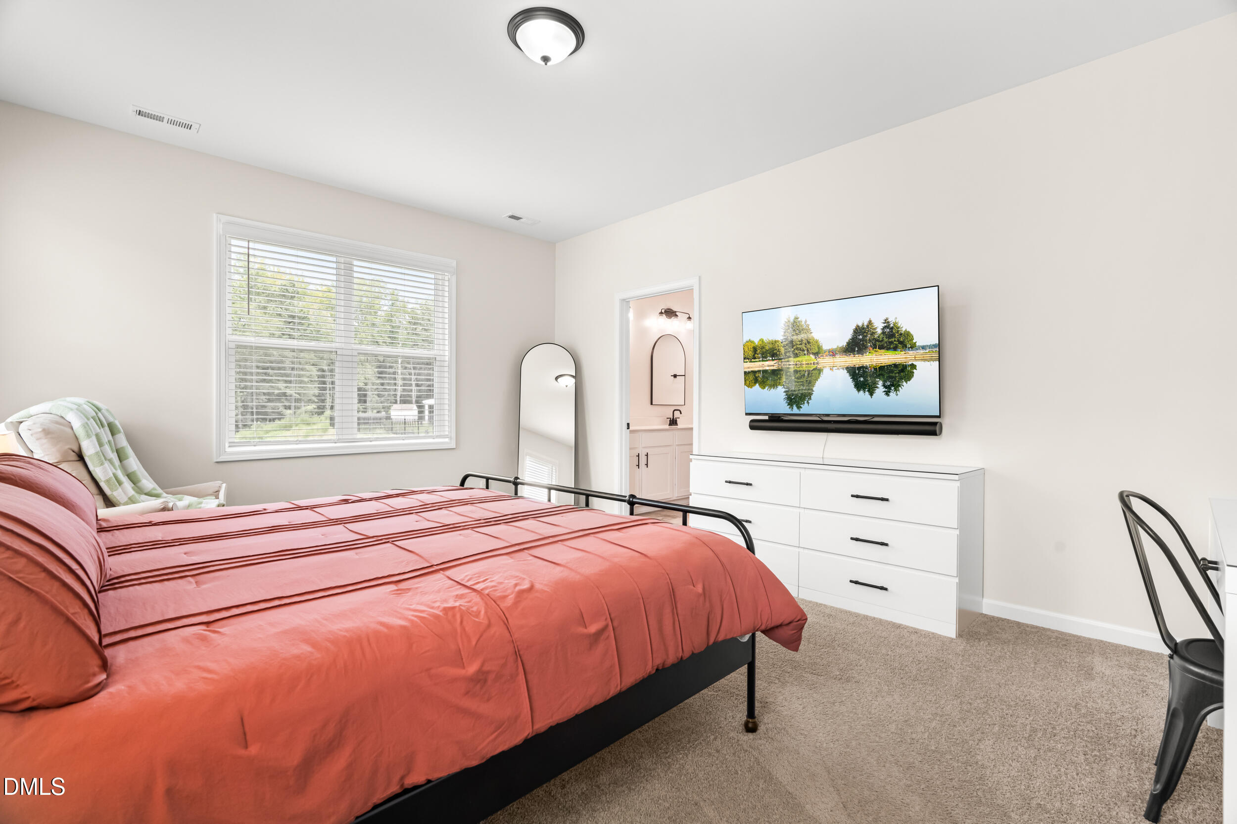 100 Capanne Court