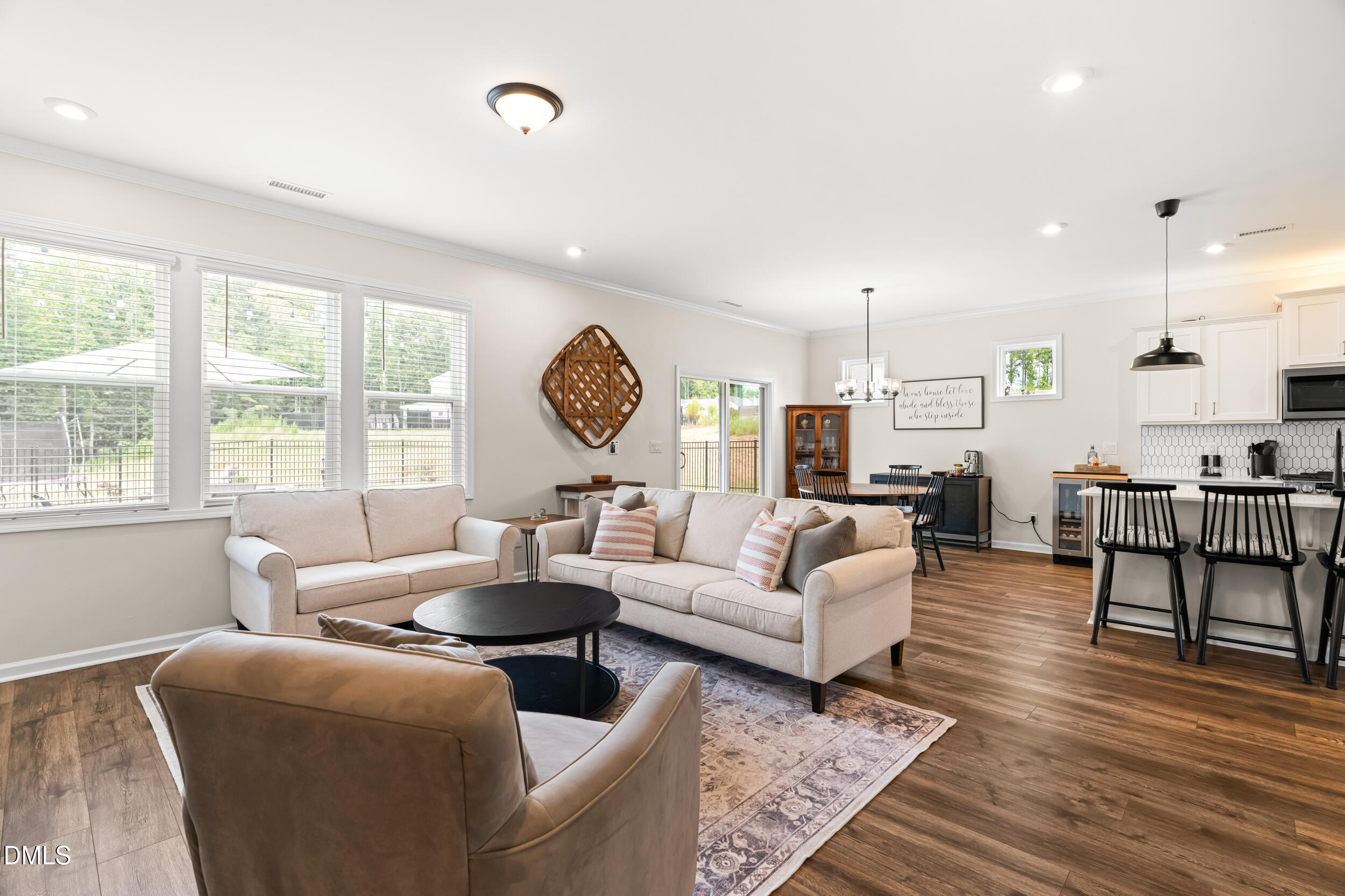 100 Capanne Court
