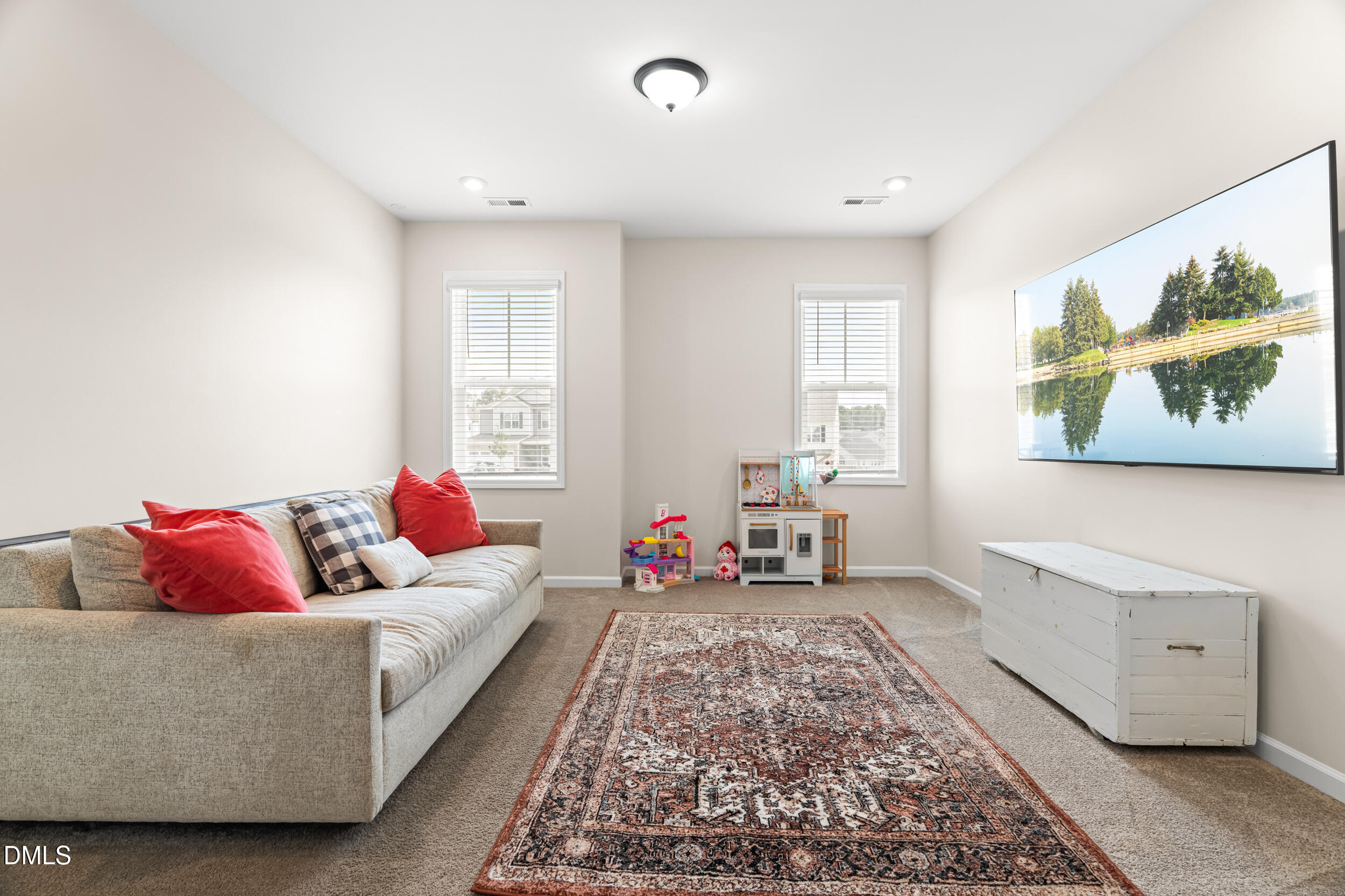 100 Capanne Court