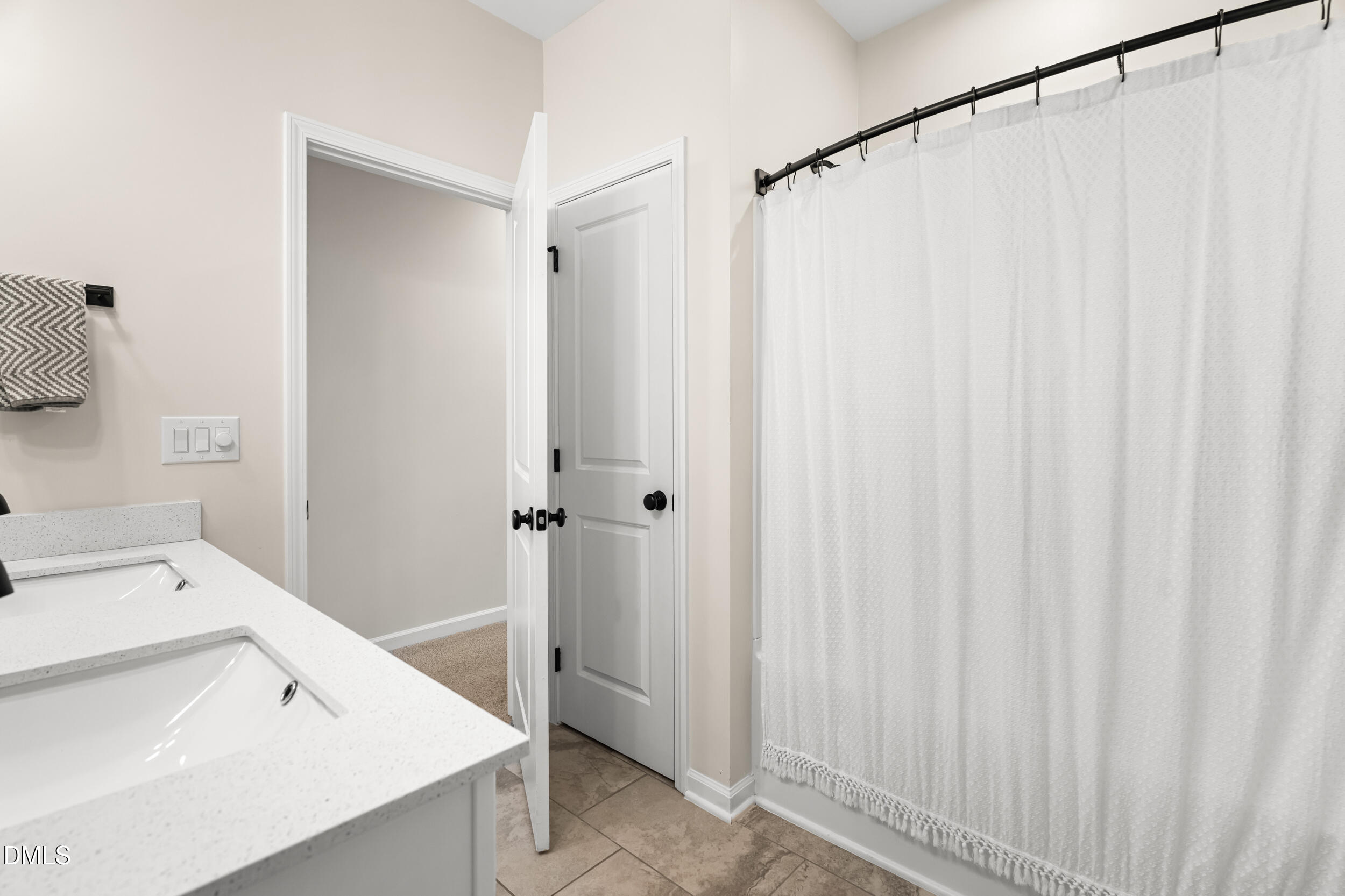 100 Capanne Court