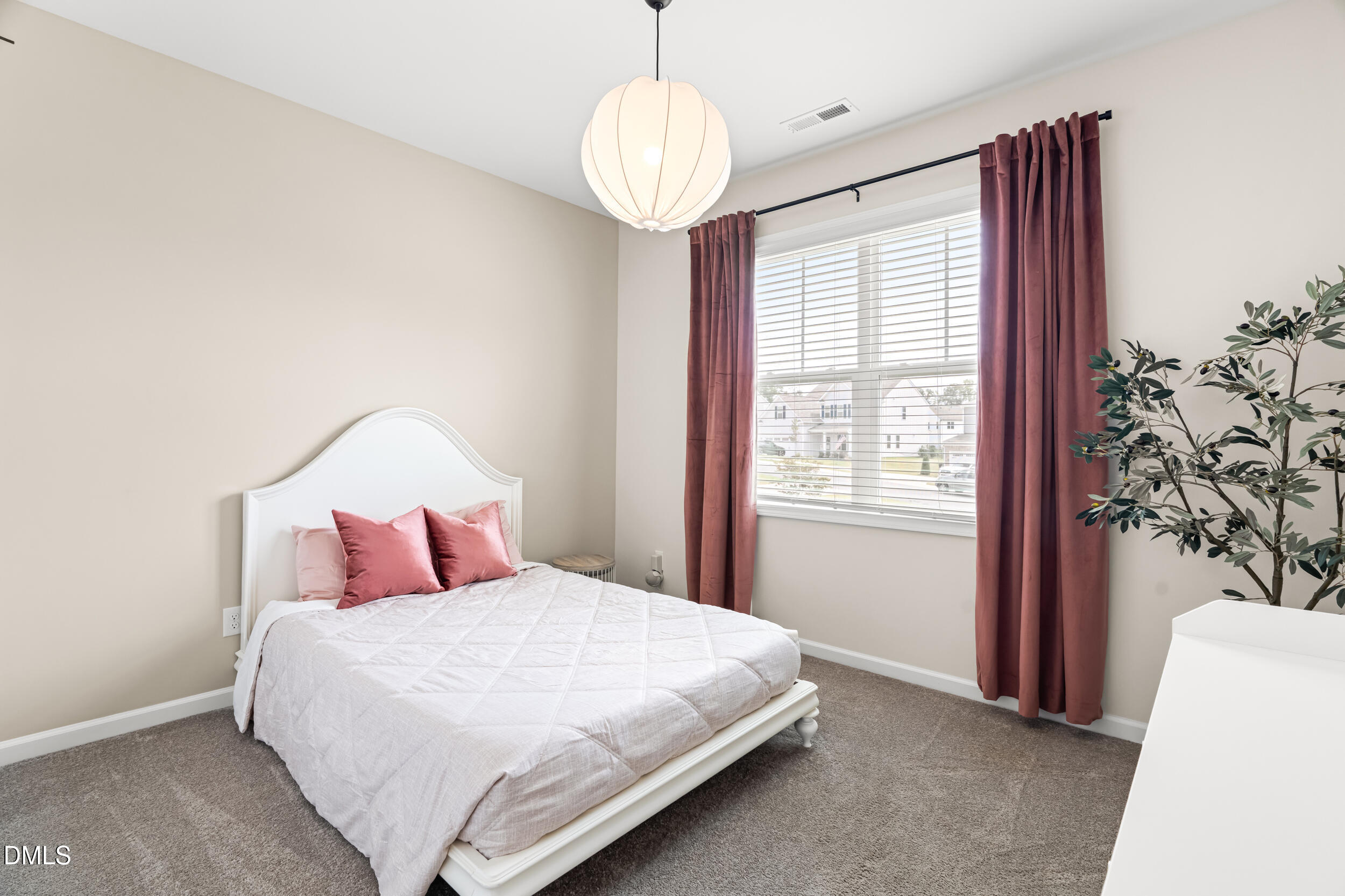100 Capanne Court