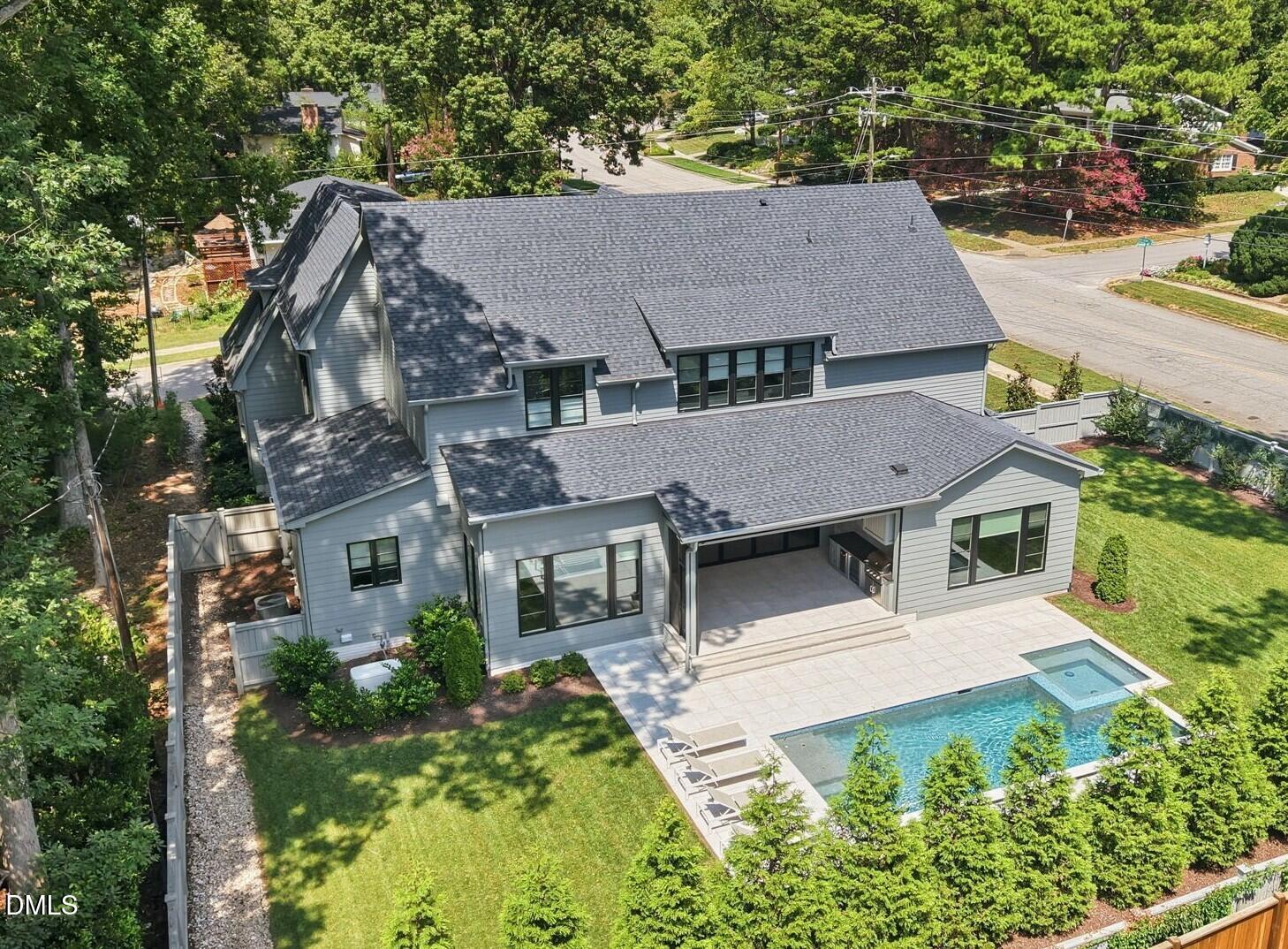 822 Pebblebrook Drive