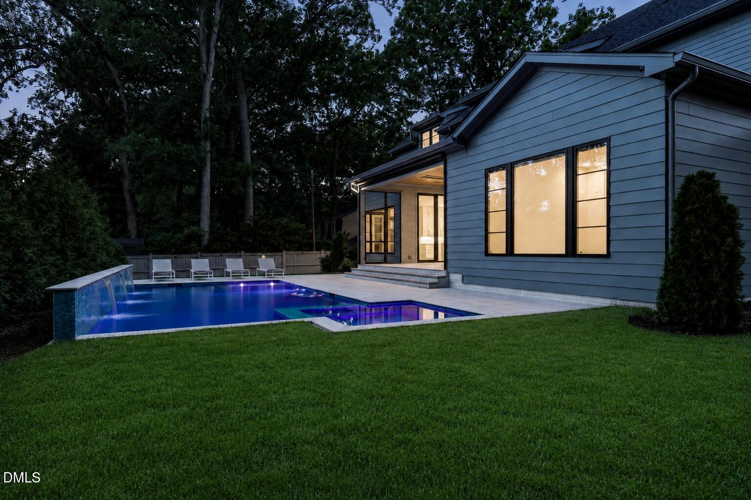 822 Pebblebrook Drive