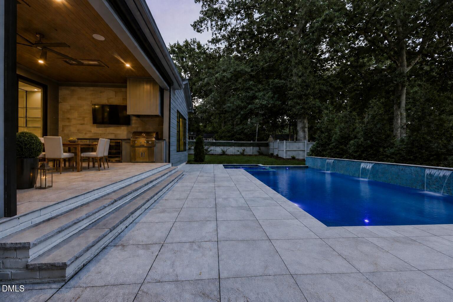 822 Pebblebrook Drive