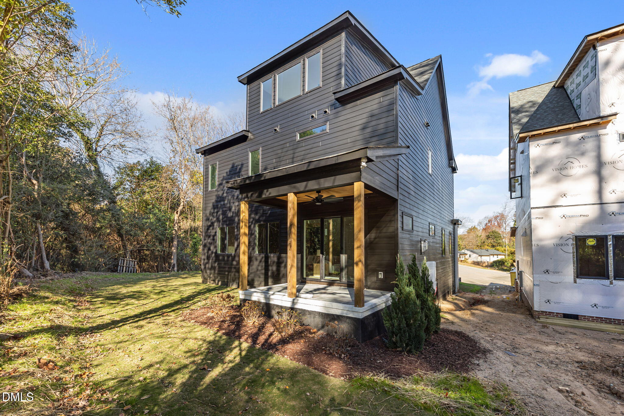 1005 Phoenix Place