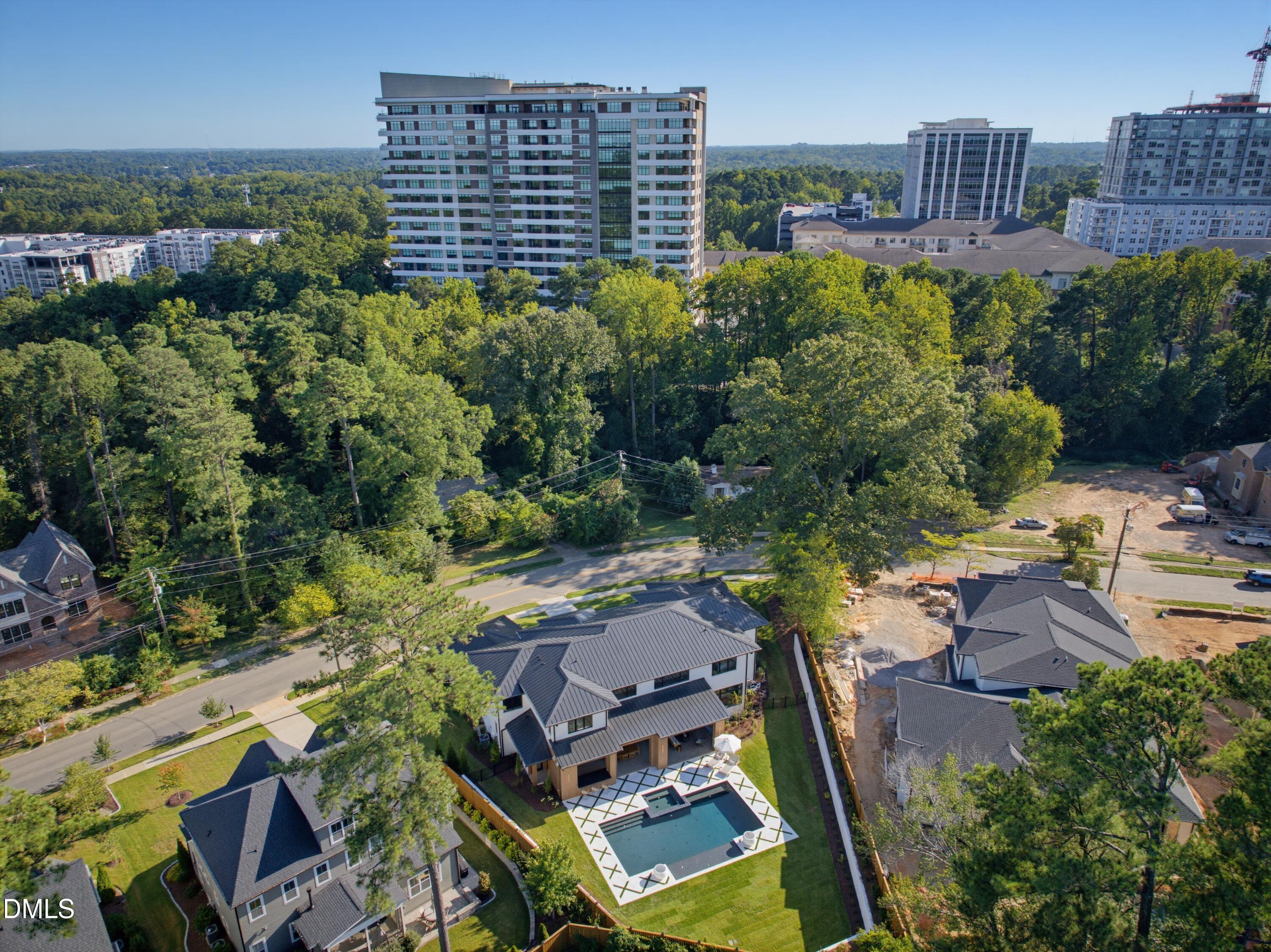 305 Dartmouth Road