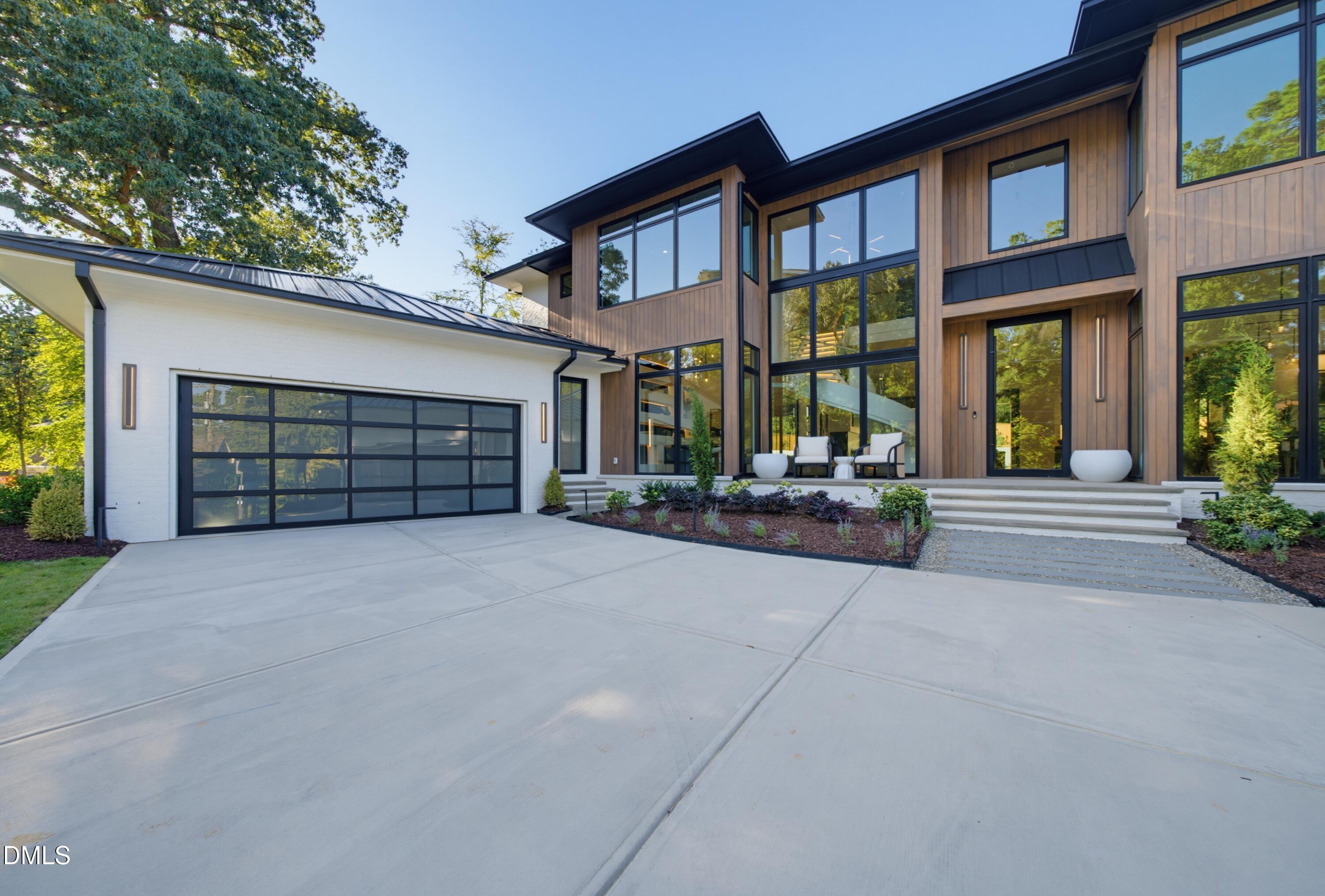305 Dartmouth Road