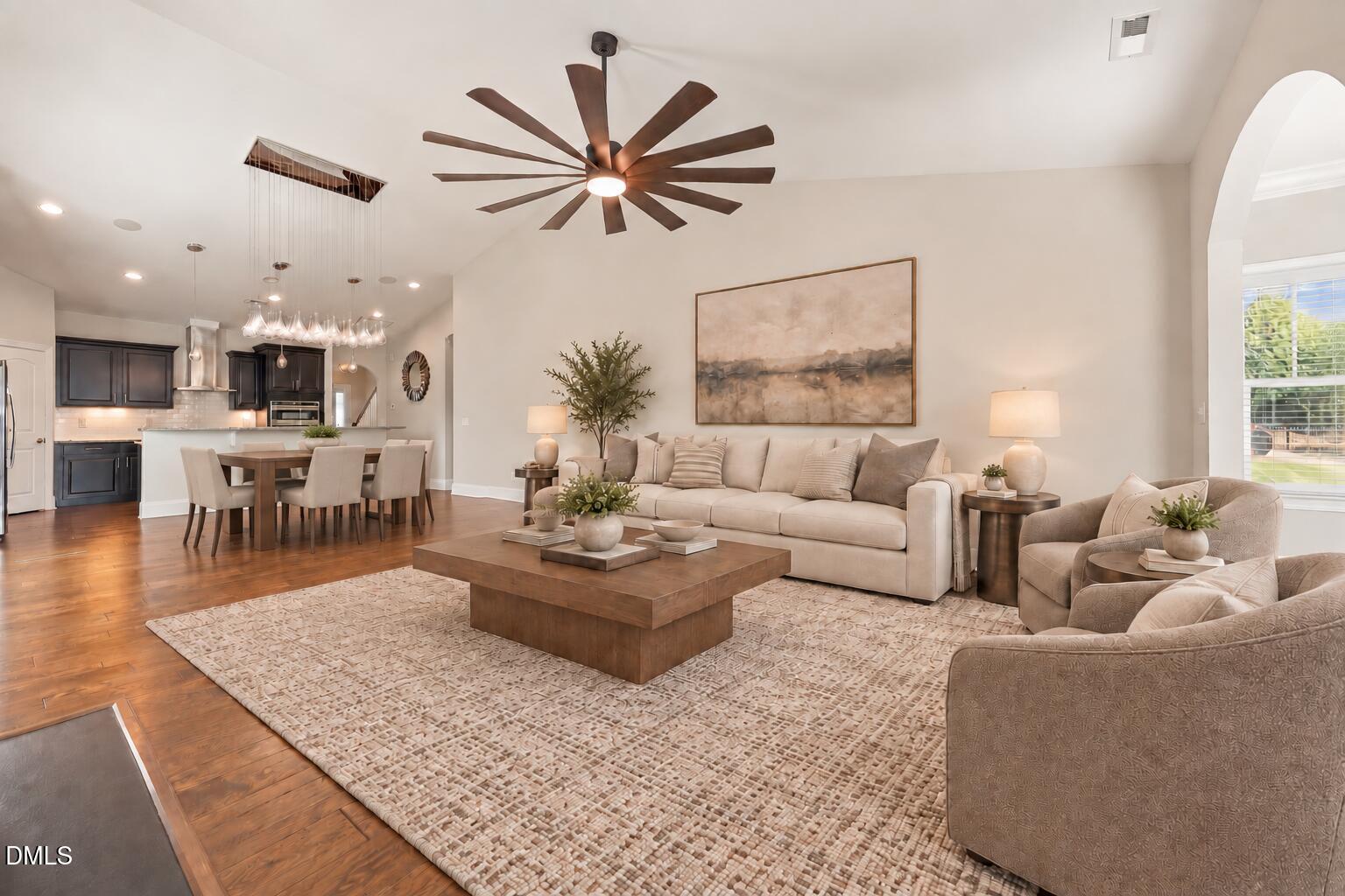 424 Kings Glen Way