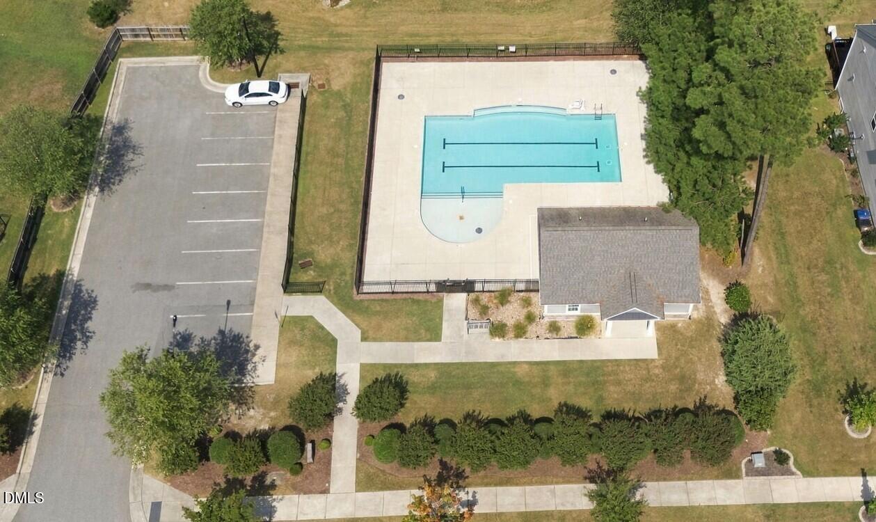 424 Kings Glen Way