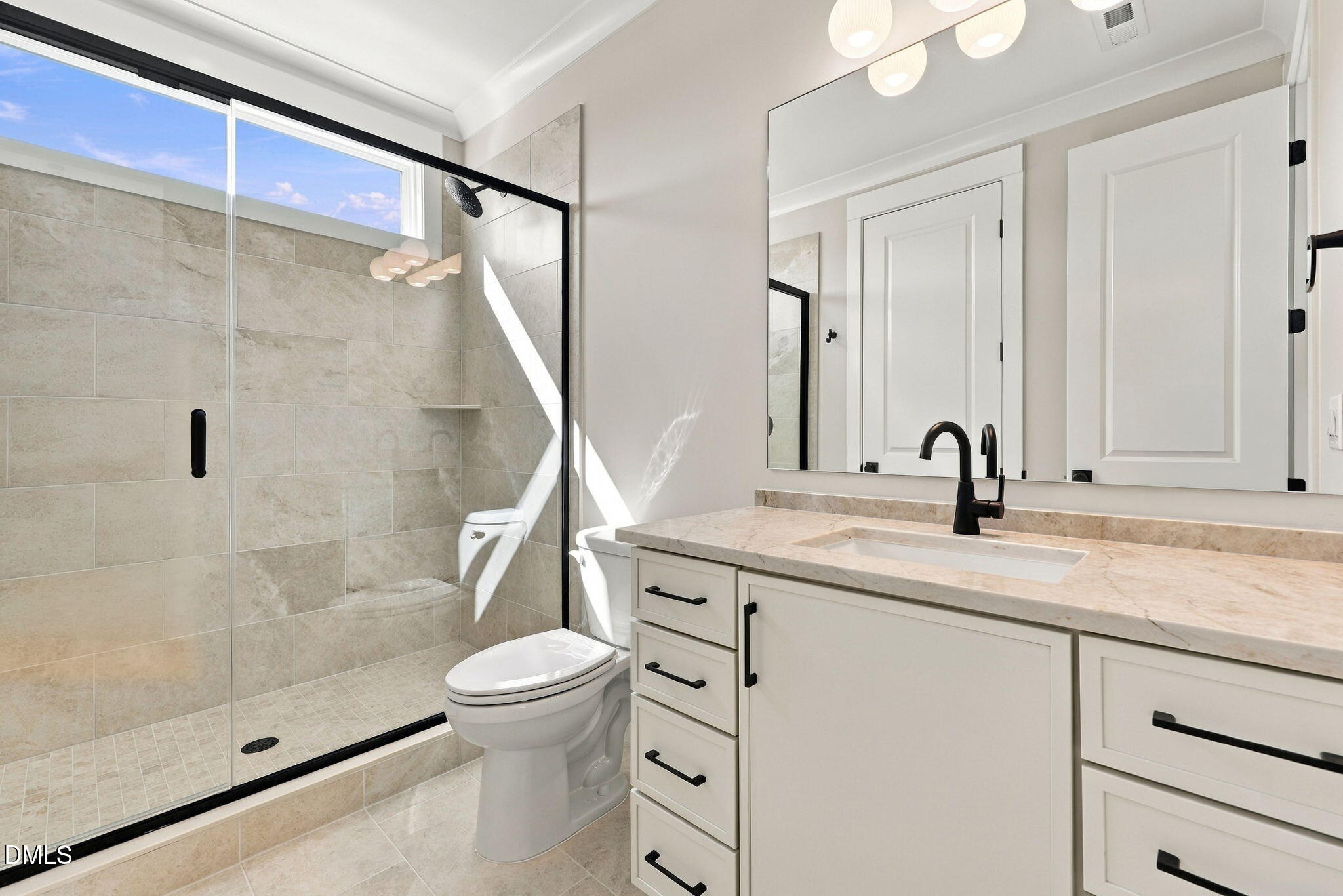 2432 Rosslare Mews Lane