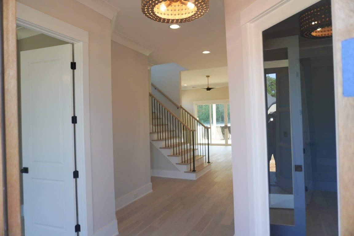2432 Rosslare Mews Lane