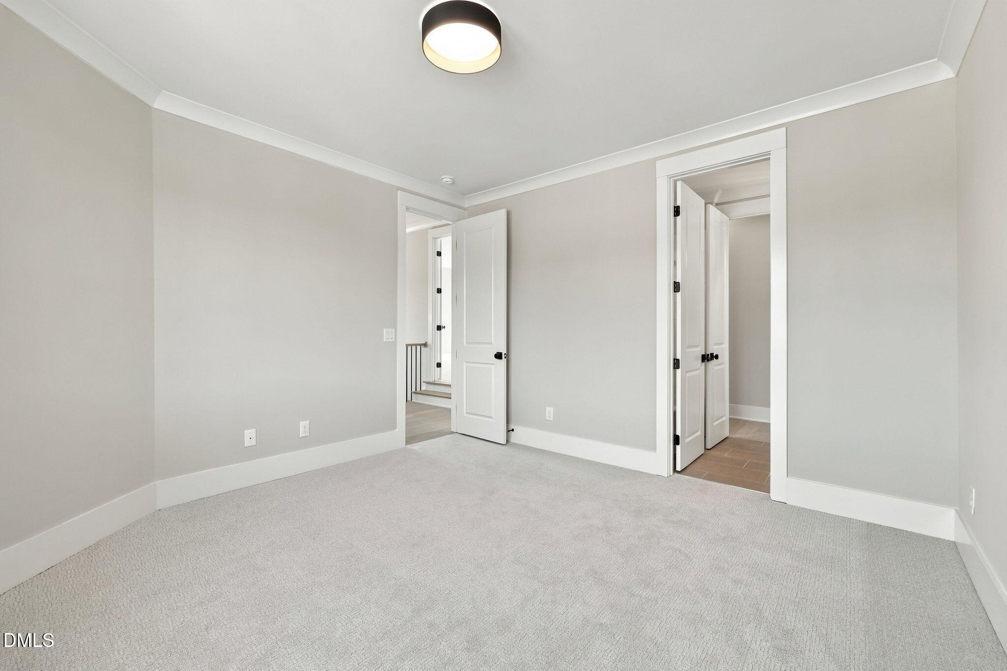 2432 Rosslare Mews Lane