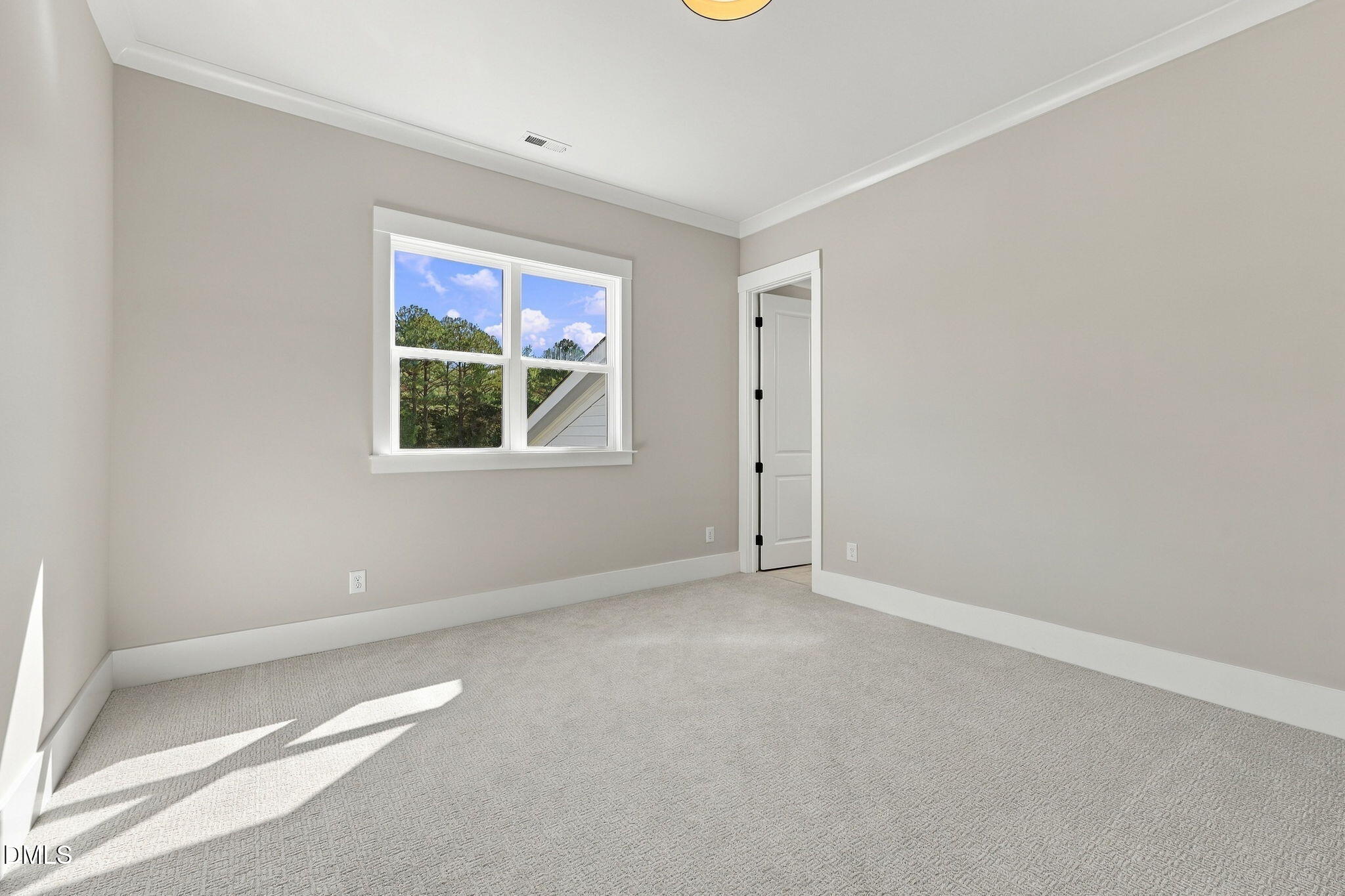 2432 Rosslare Mews Lane