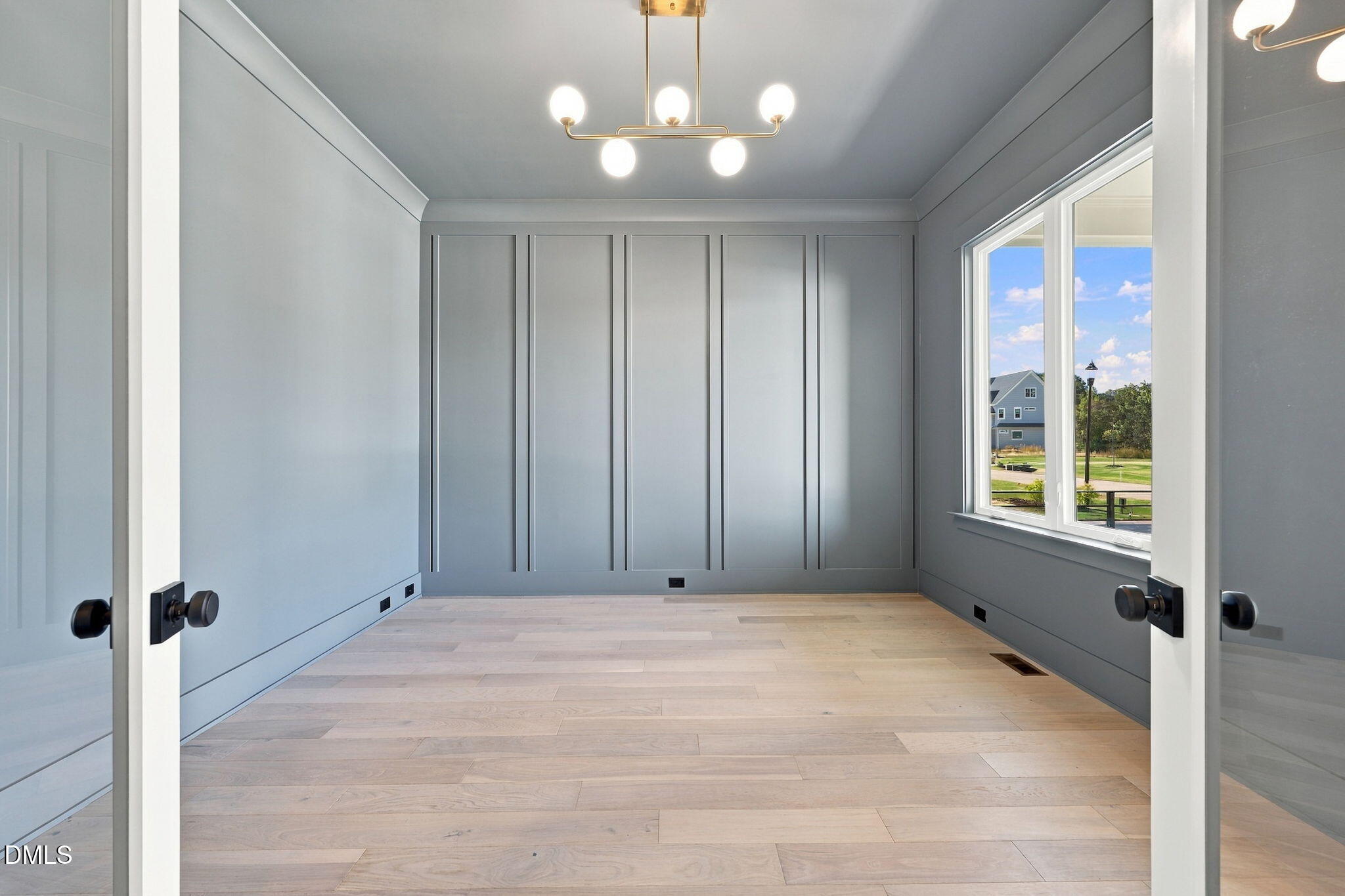 2432 Rosslare Mews Lane