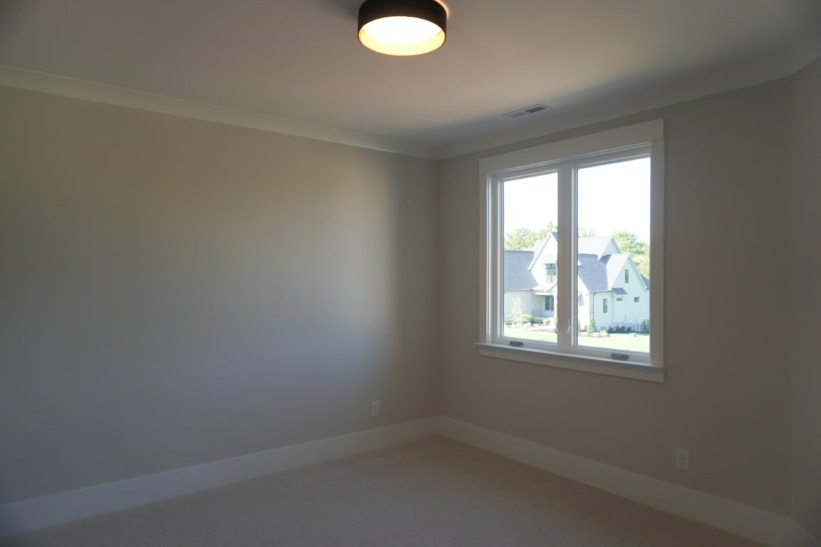 2432 Rosslare Mews Lane