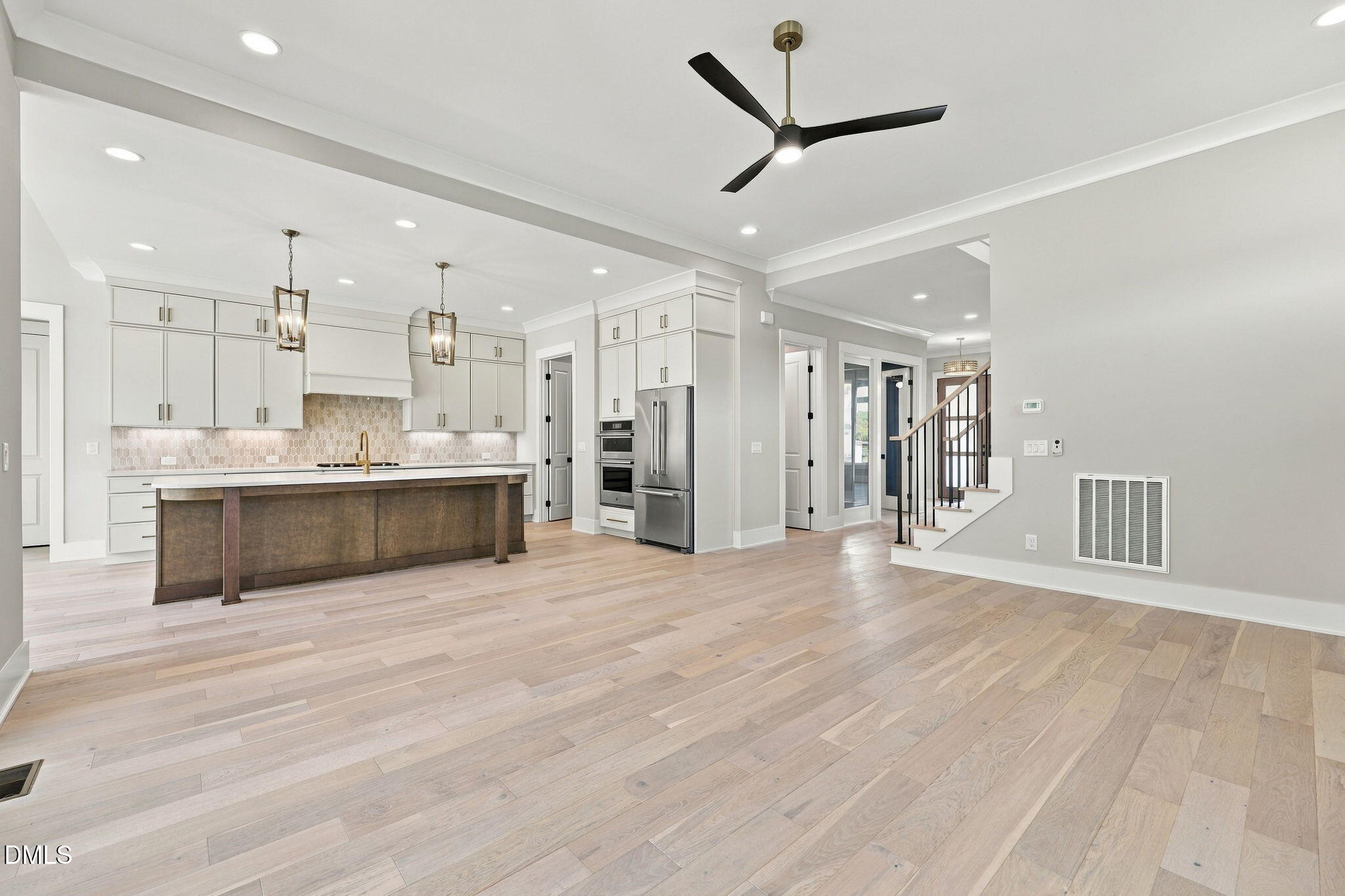 2432 Rosslare Mews Lane