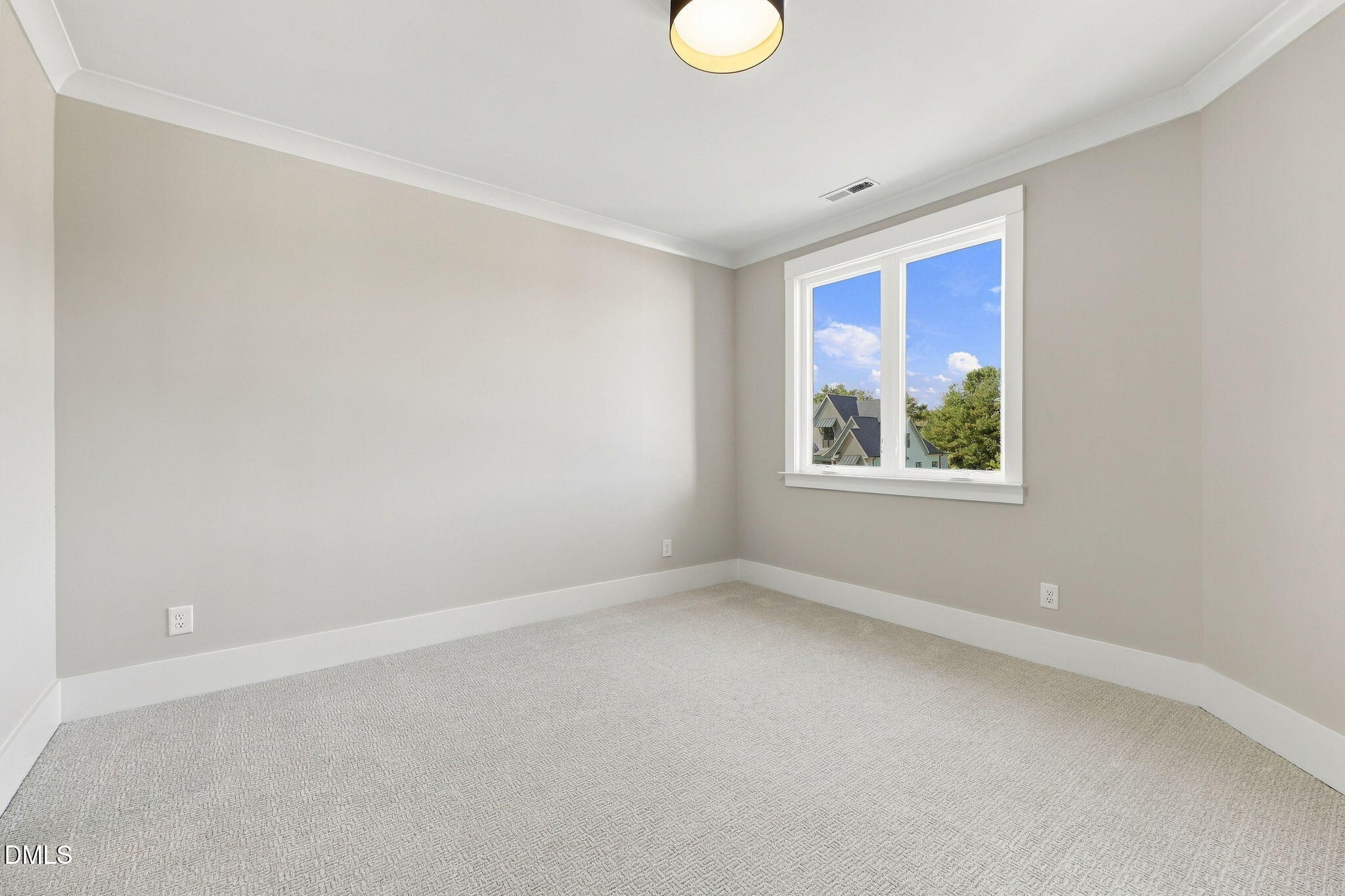 2432 Rosslare Mews Lane