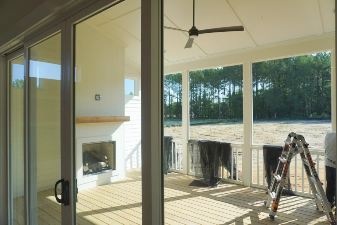 2432 Rosslare Mews Lane