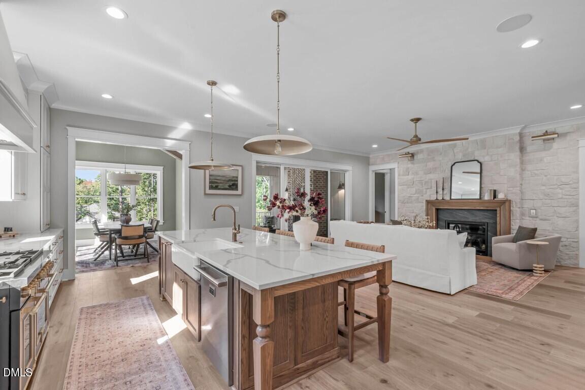 2912 Frances Marie Lane