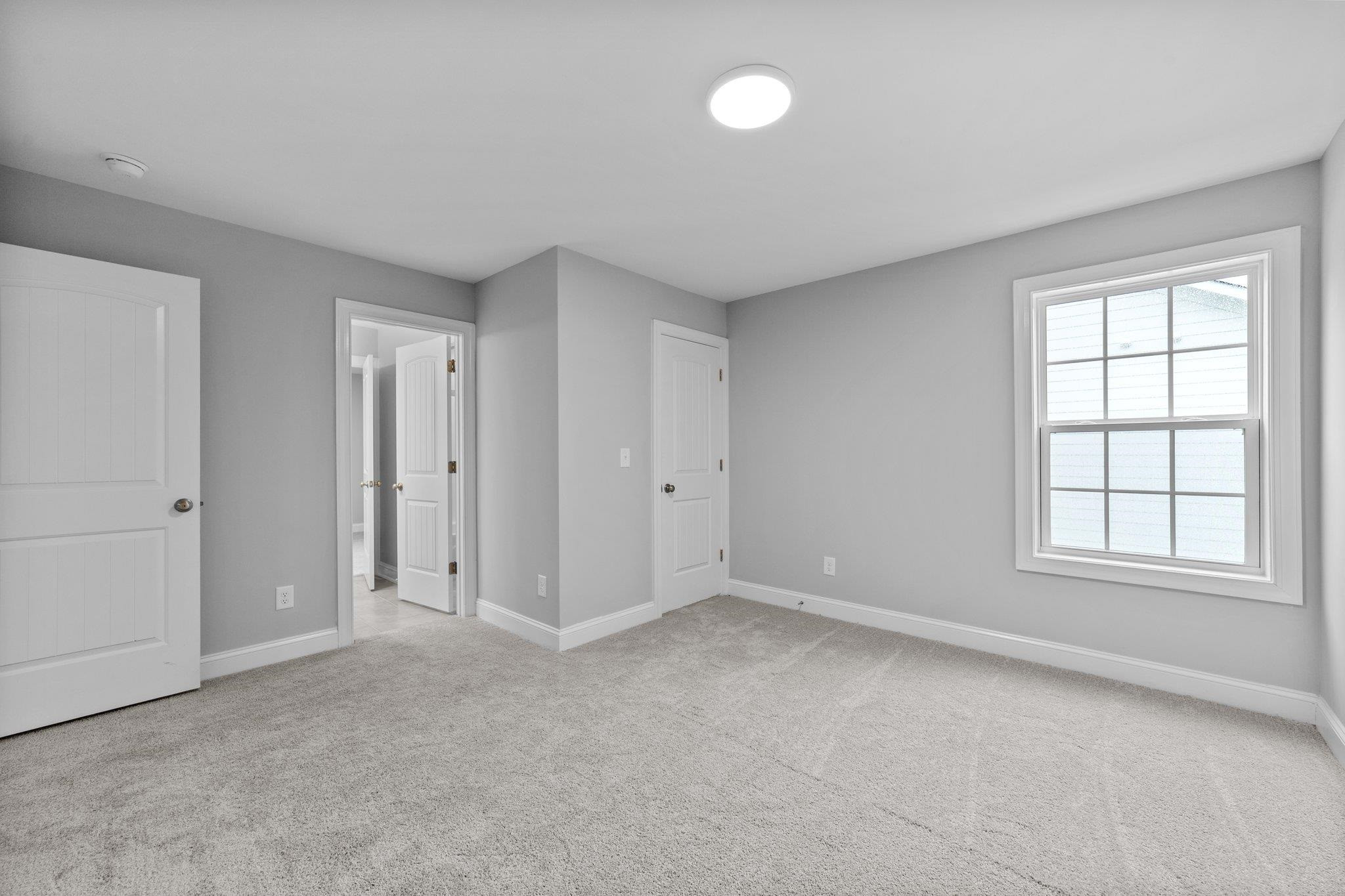 40 Vast View Way