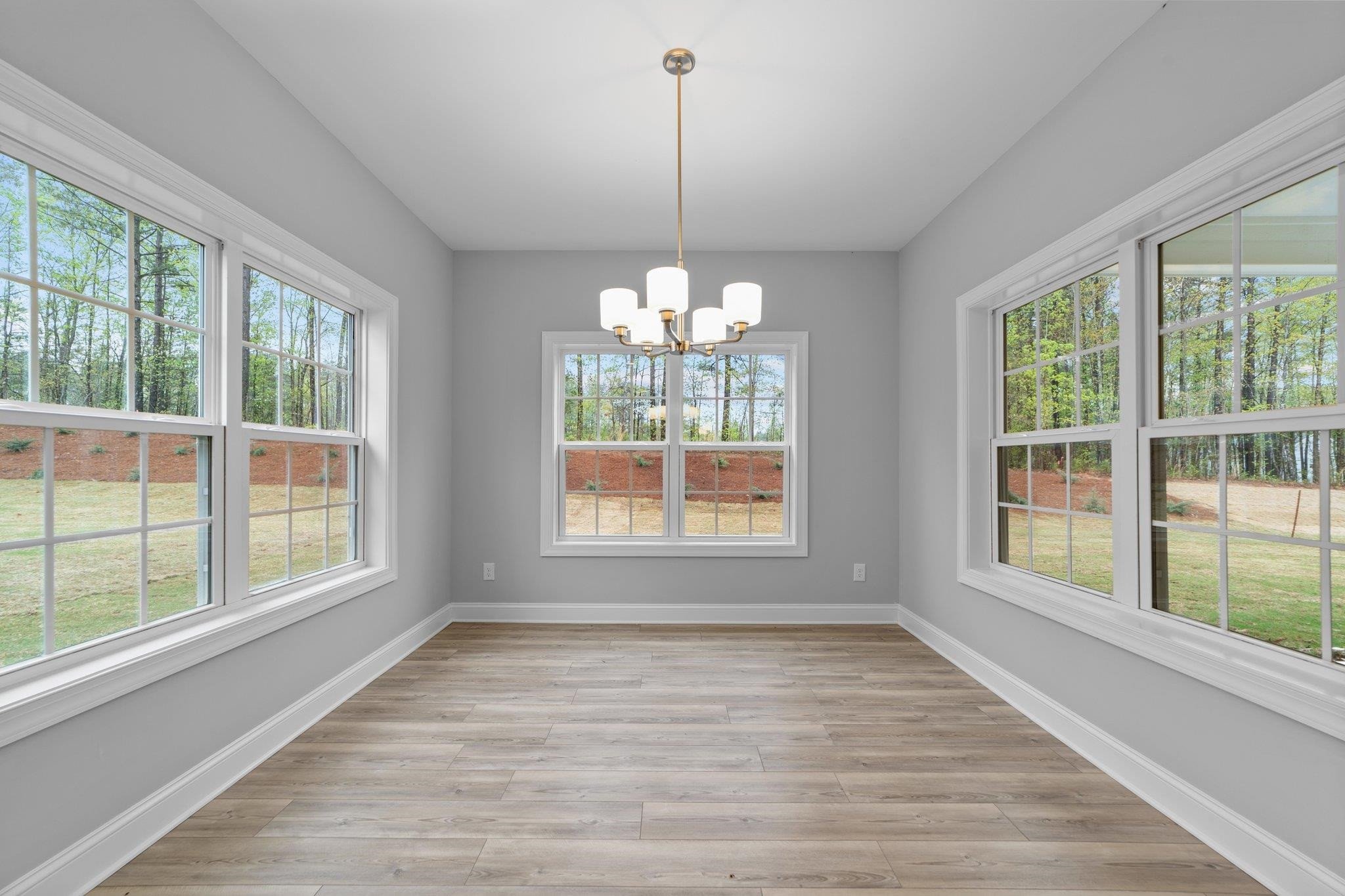 40 Vast View Way