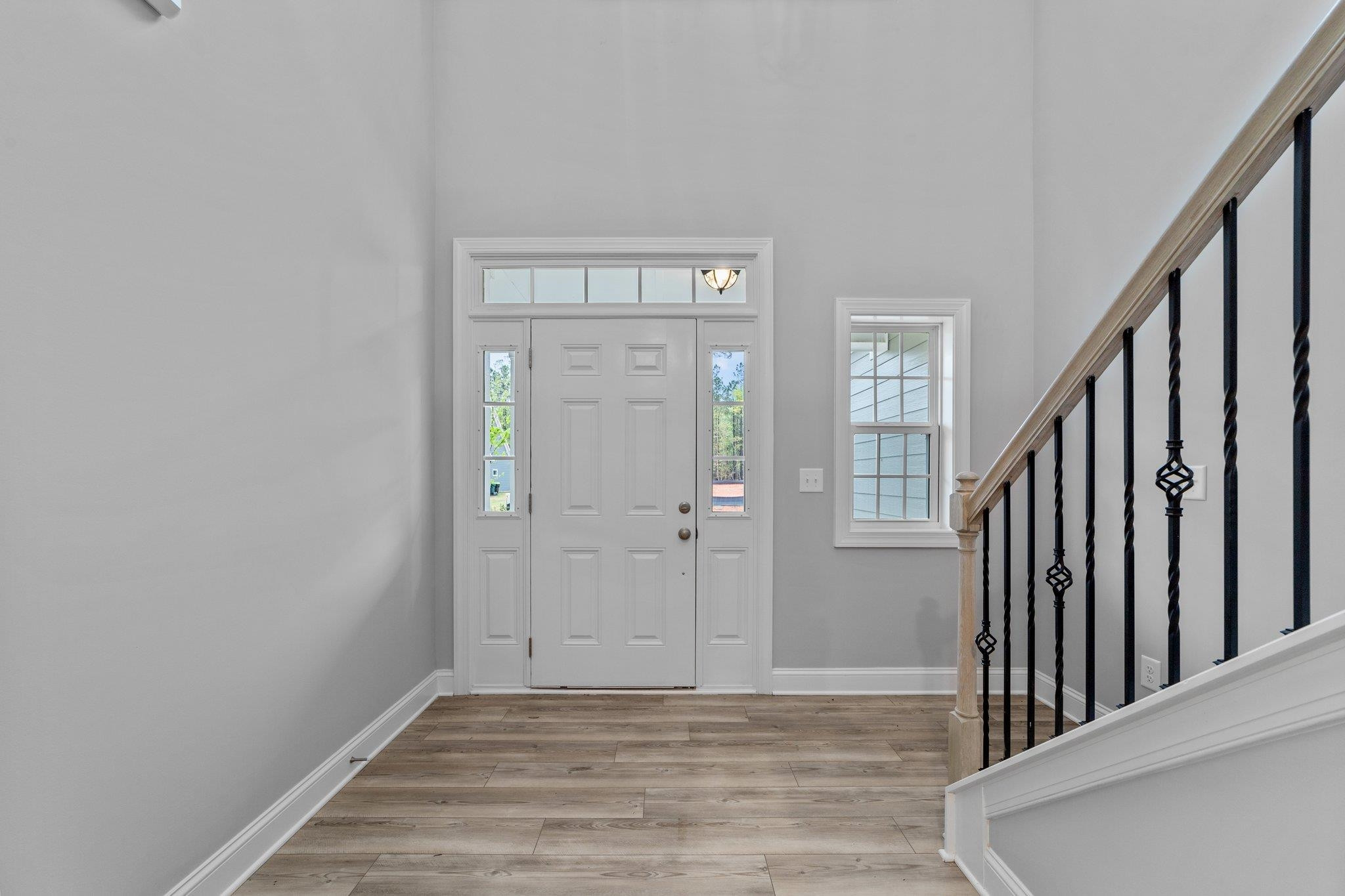 40 Vast View Way