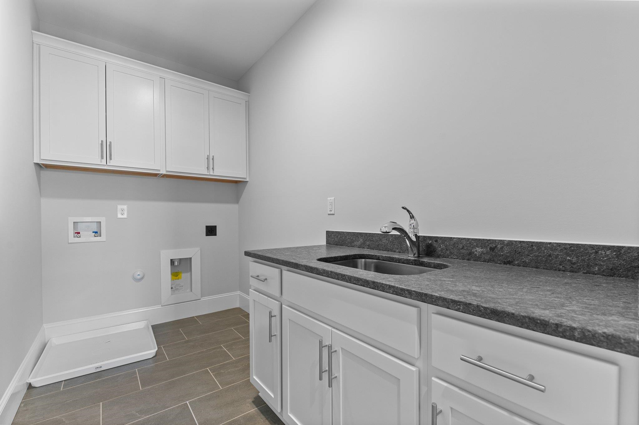 1120 Bessie Court