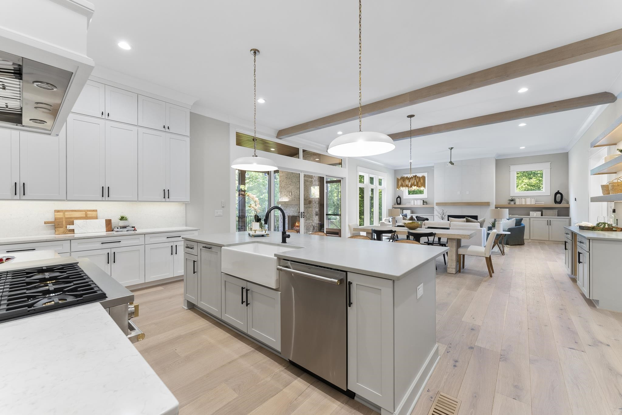5817 Vintage Oak Lane