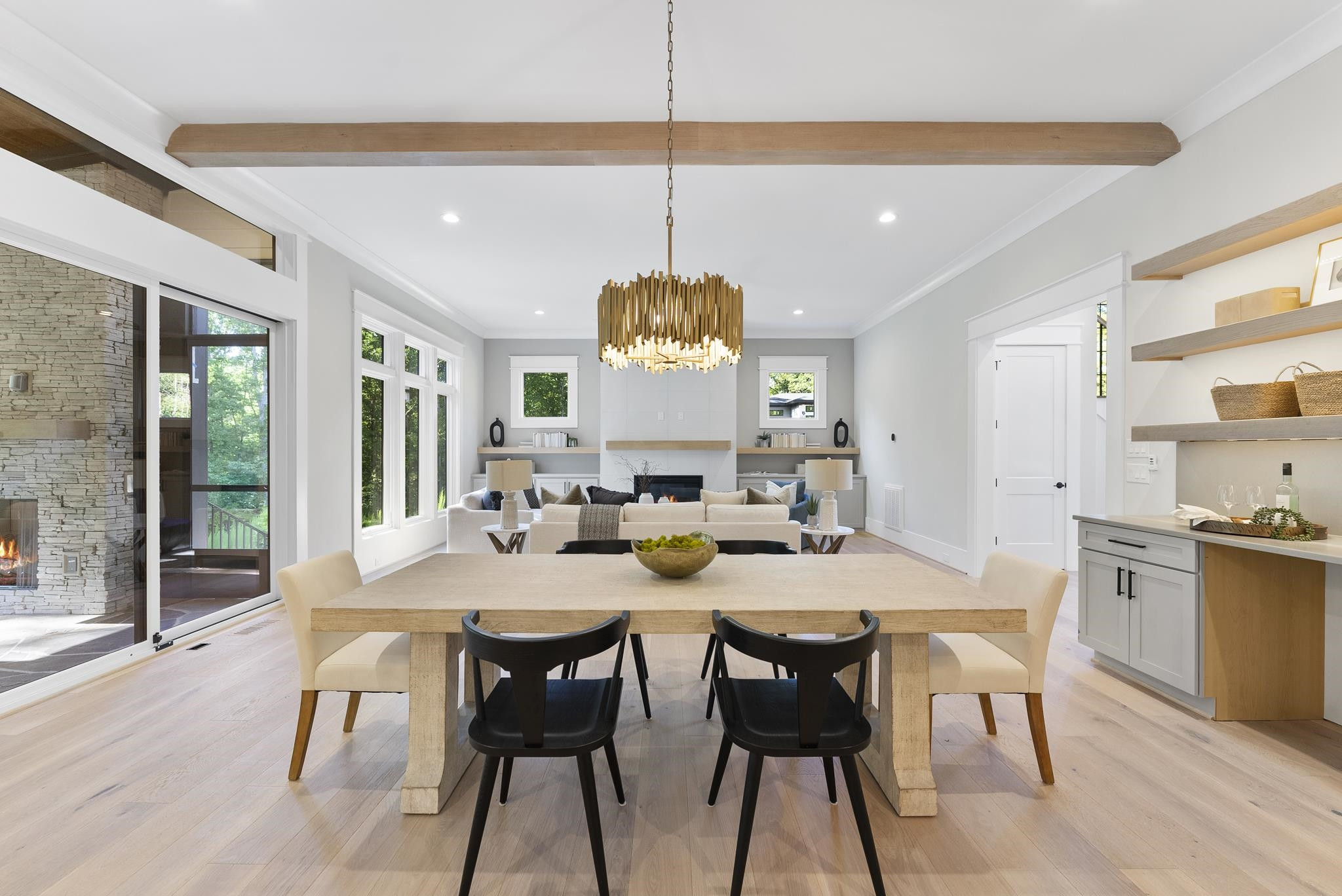 5817 Vintage Oak Lane