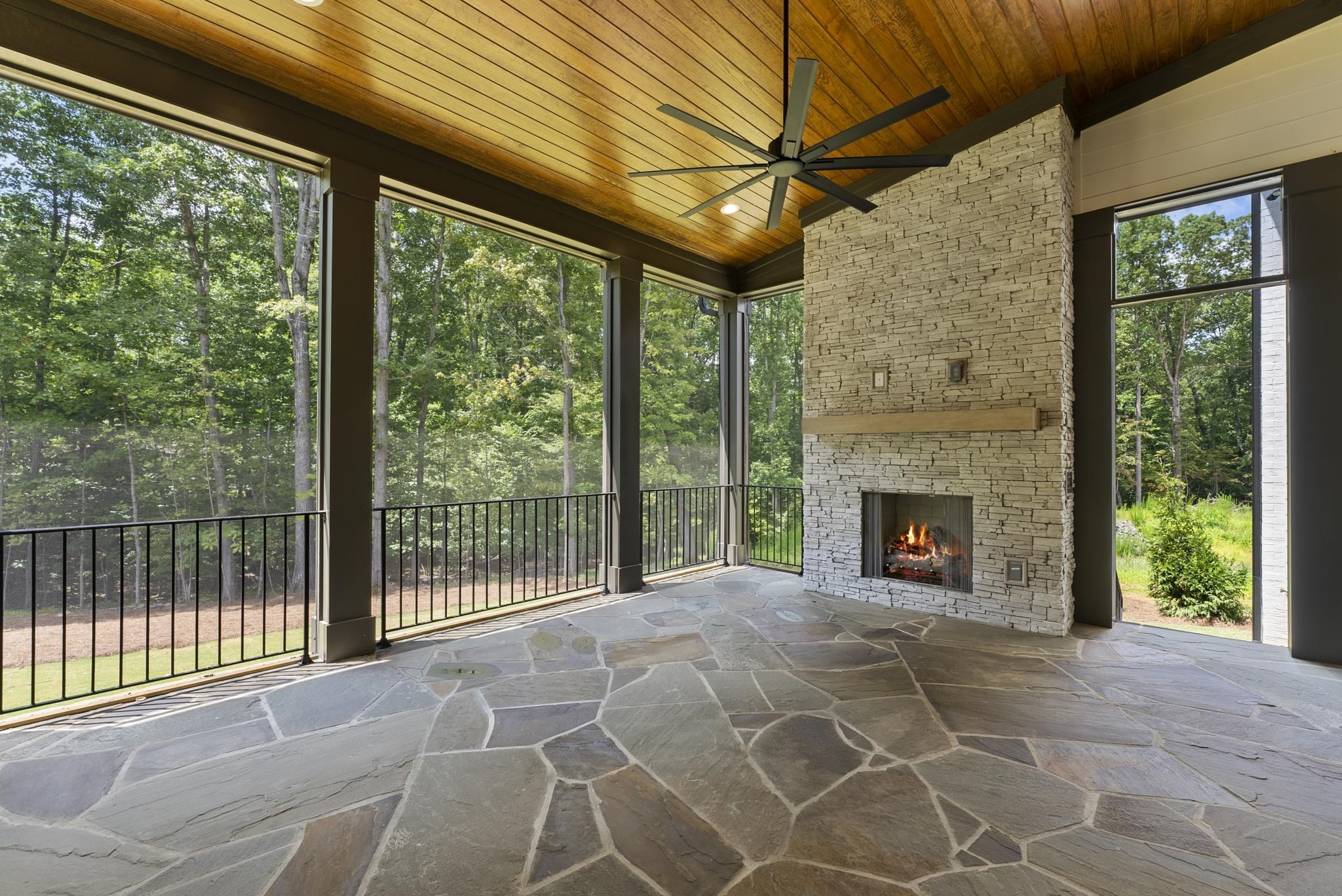 5817 Vintage Oak Lane