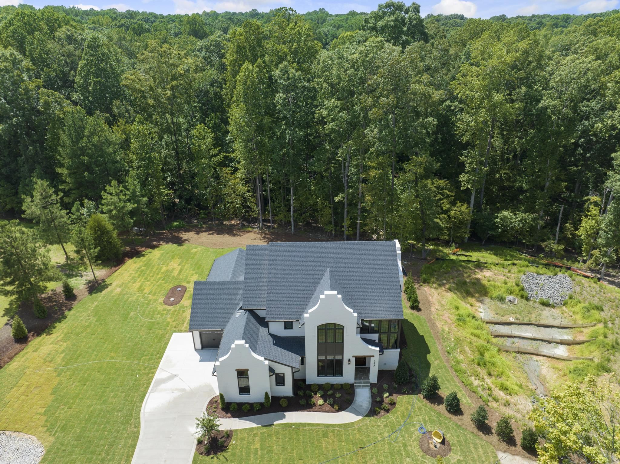 5817 Vintage Oak Lane