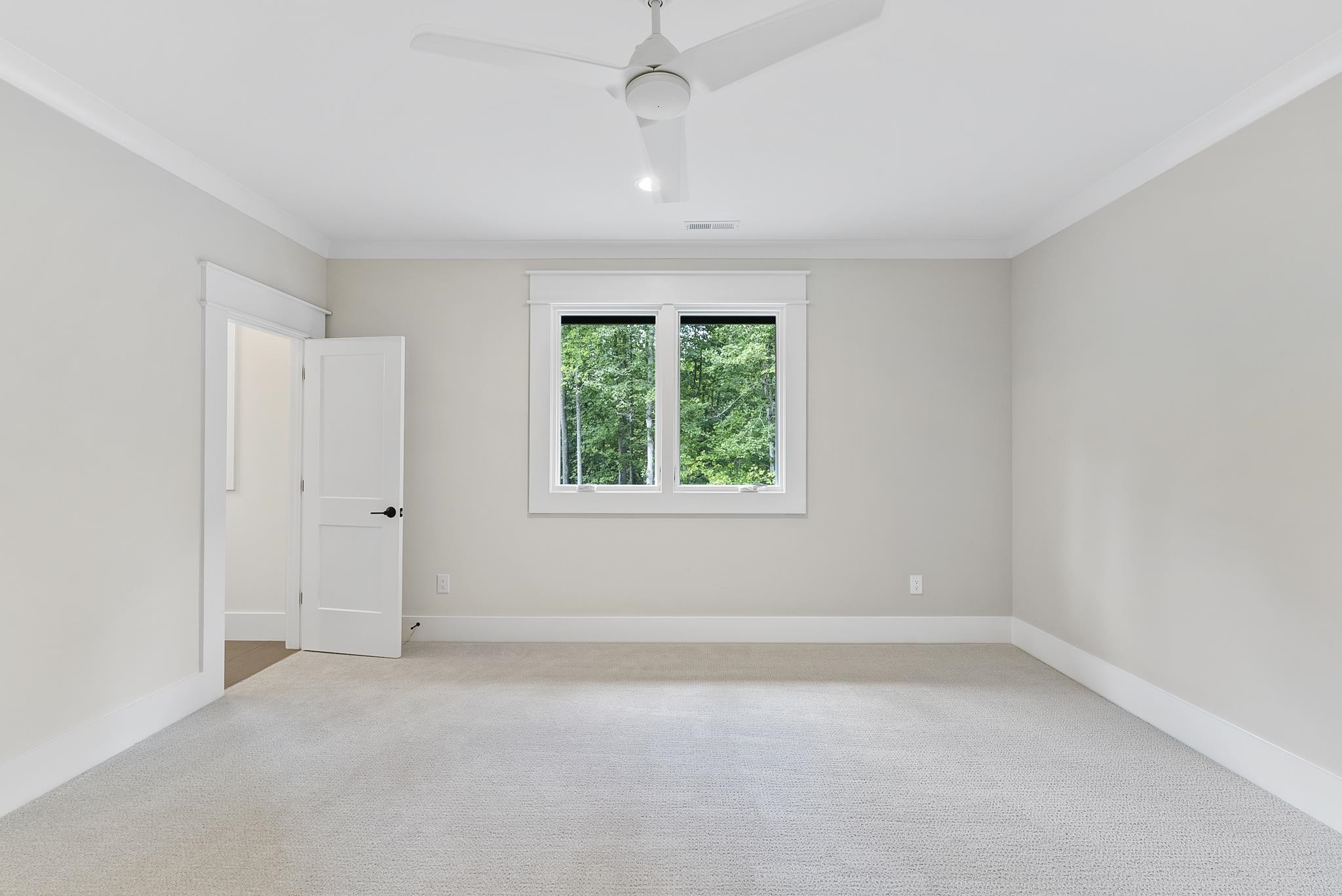 5817 Vintage Oak Lane
