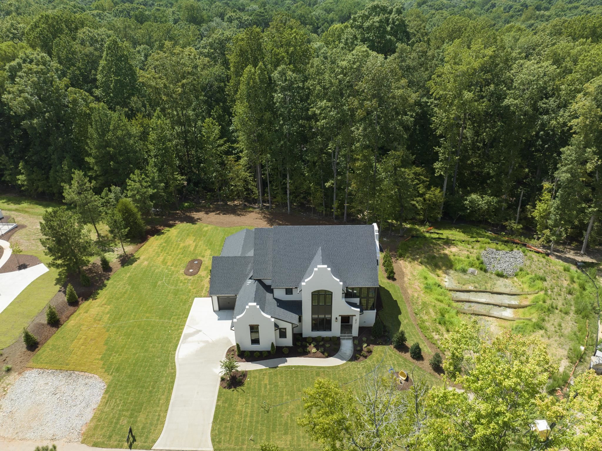 5817 Vintage Oak Lane