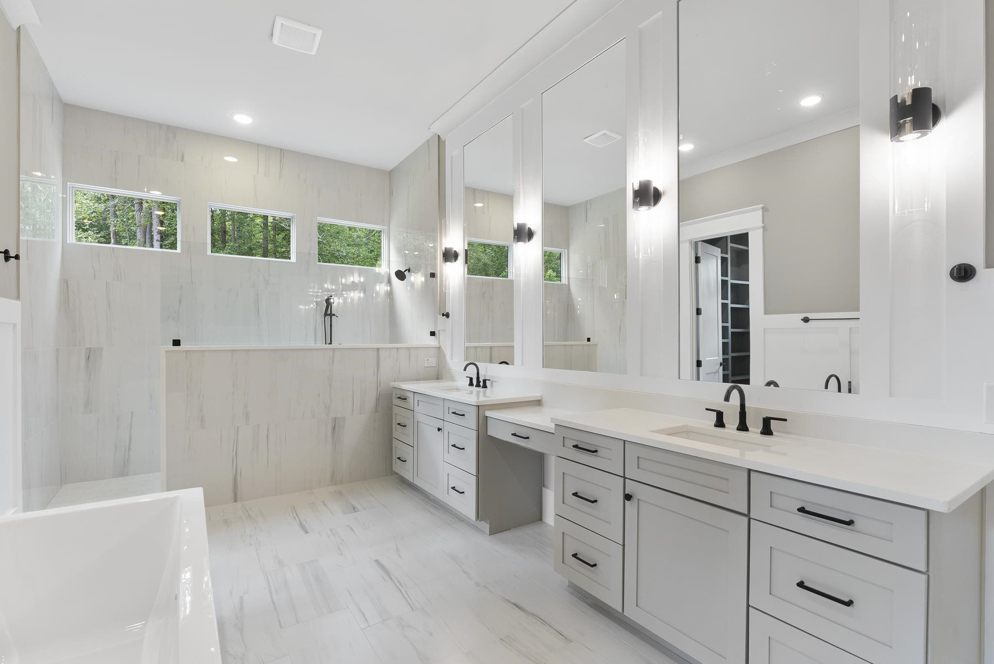 5817 Vintage Oak Lane