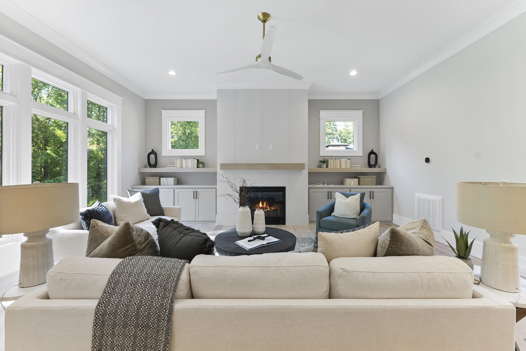 5817 Vintage Oak Lane