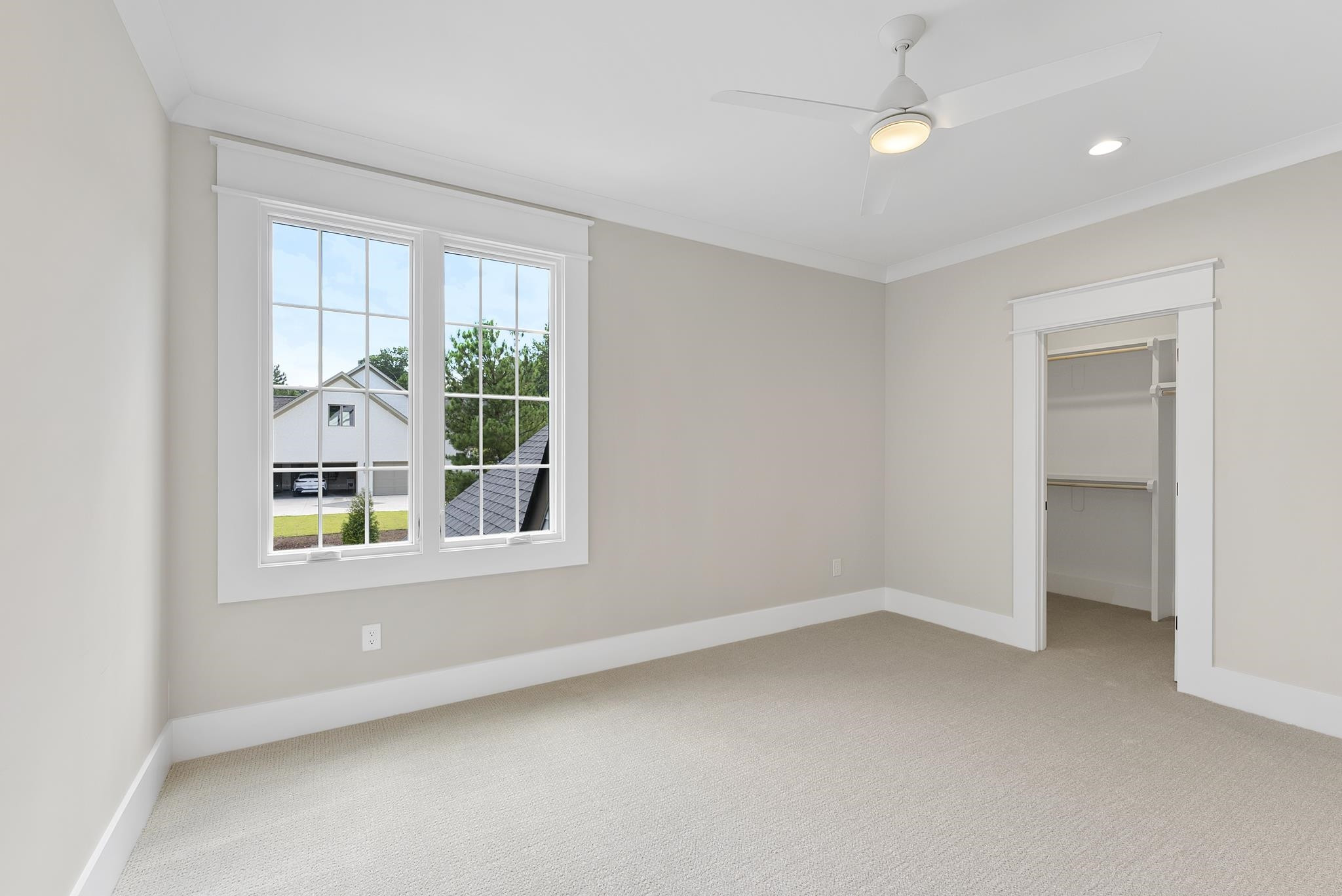 5817 Vintage Oak Lane