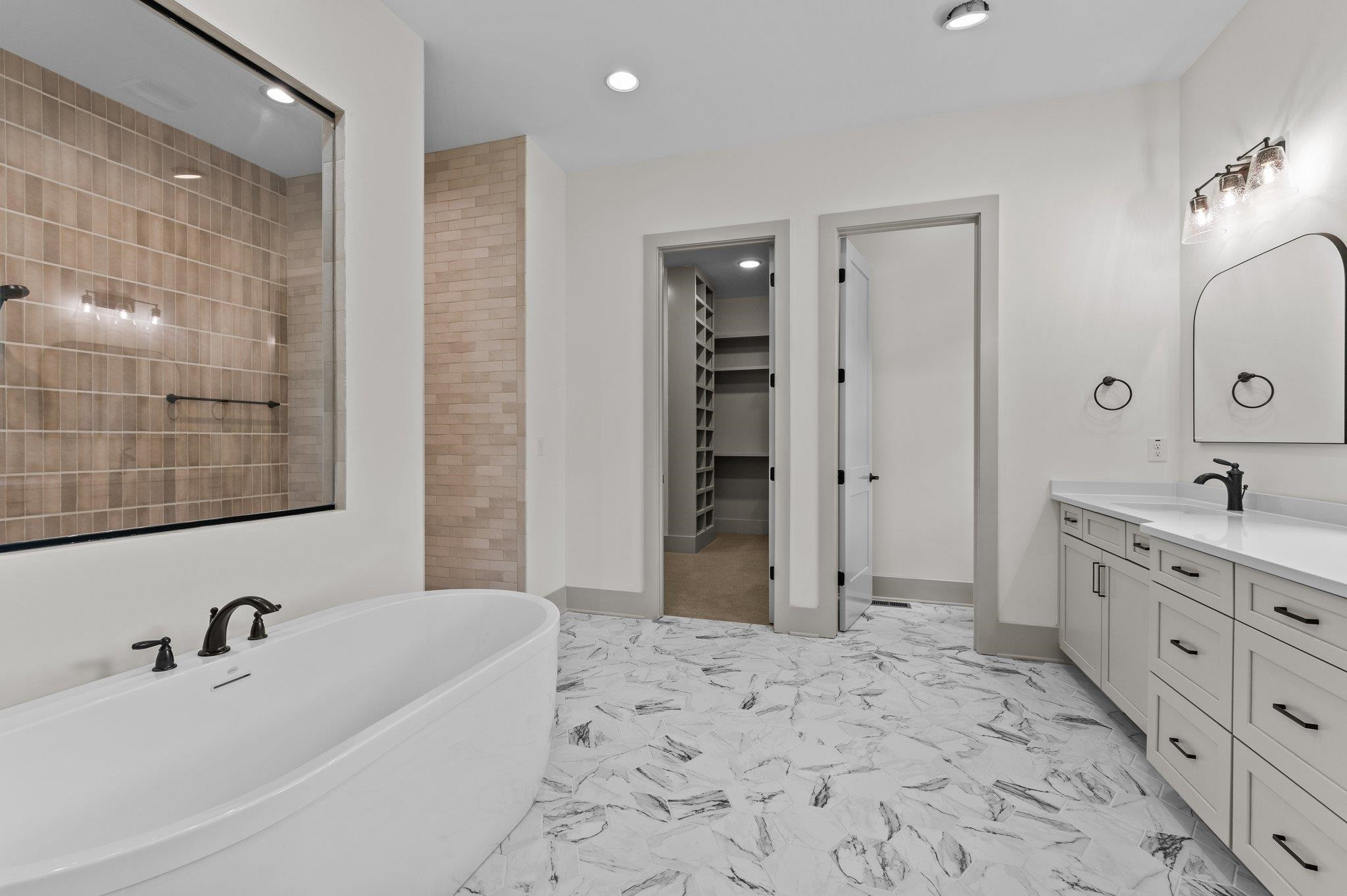 8608 Bishop Pine Lane