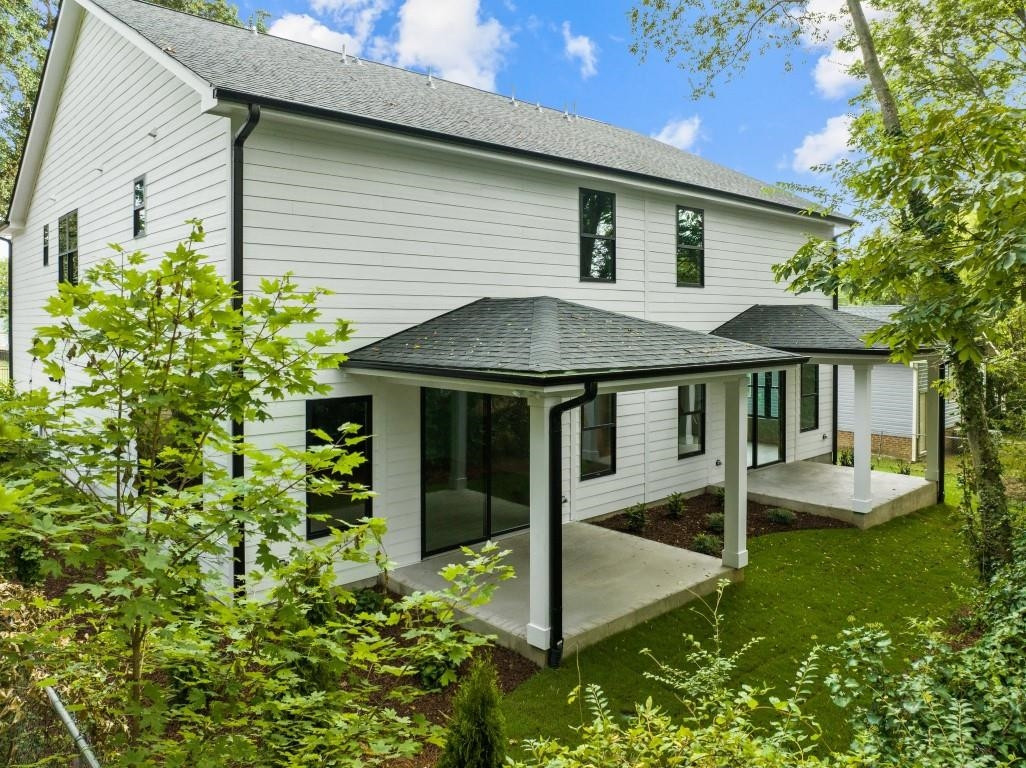 1112 Pender Street # 102