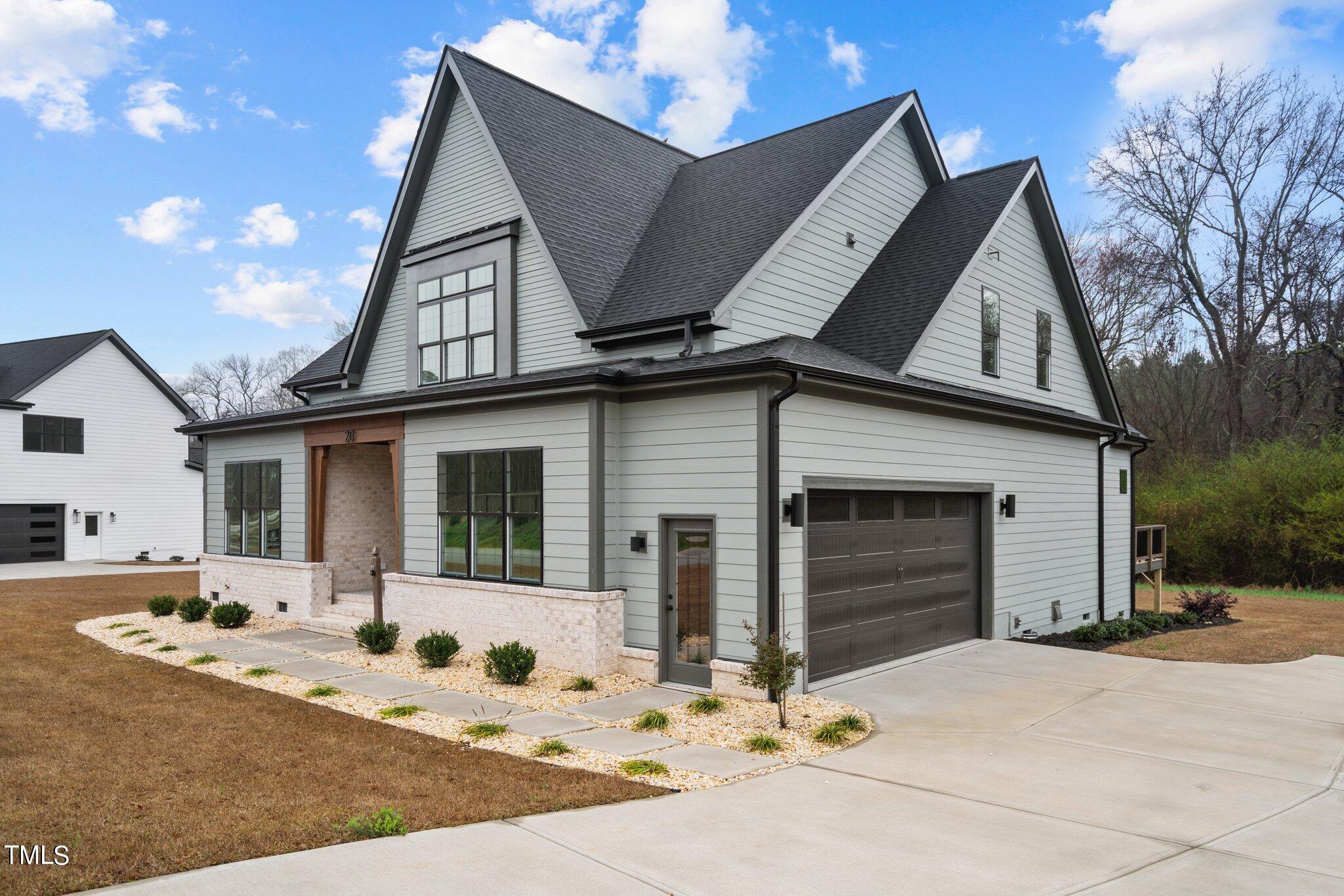 20 Carnation Road