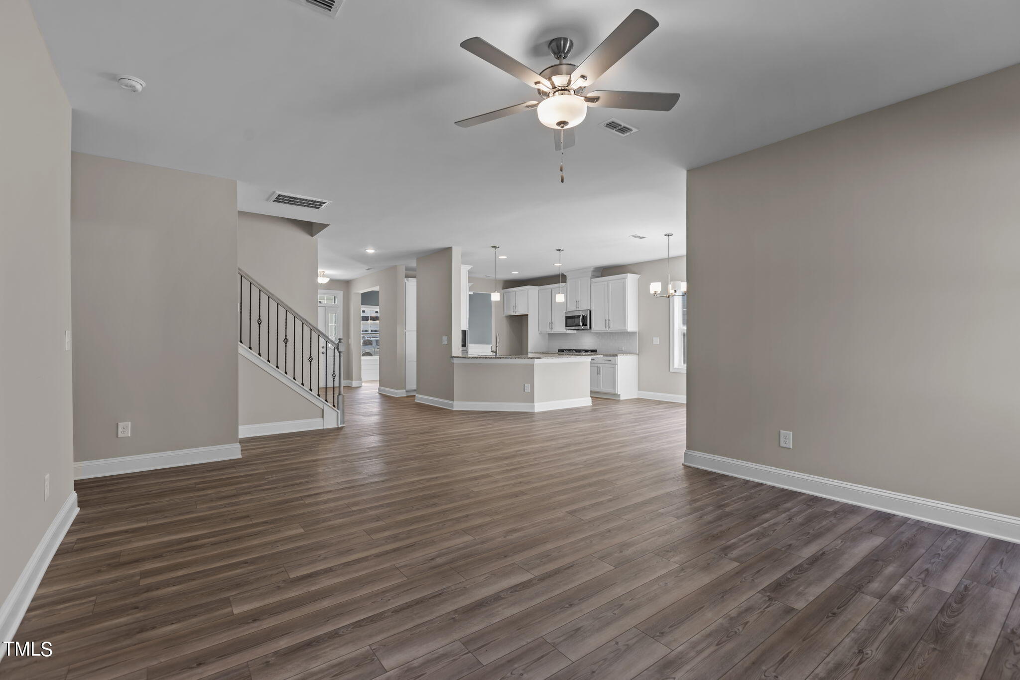 95 Vast View Way