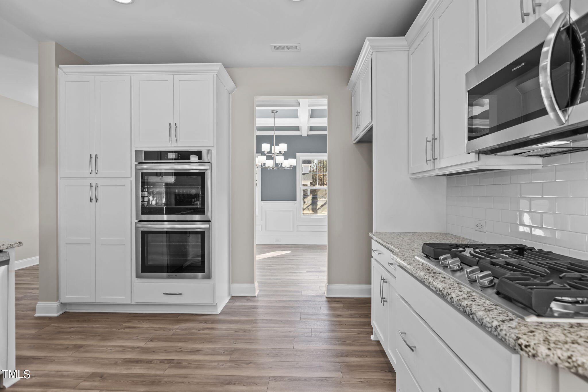 95 Vast View Way