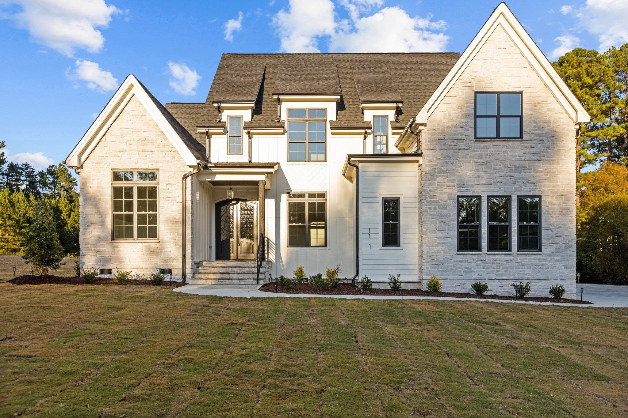 1121 Springdale Drive