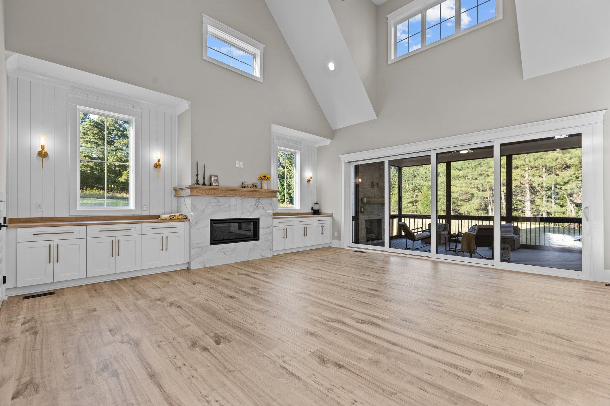 1121 Springdale Drive