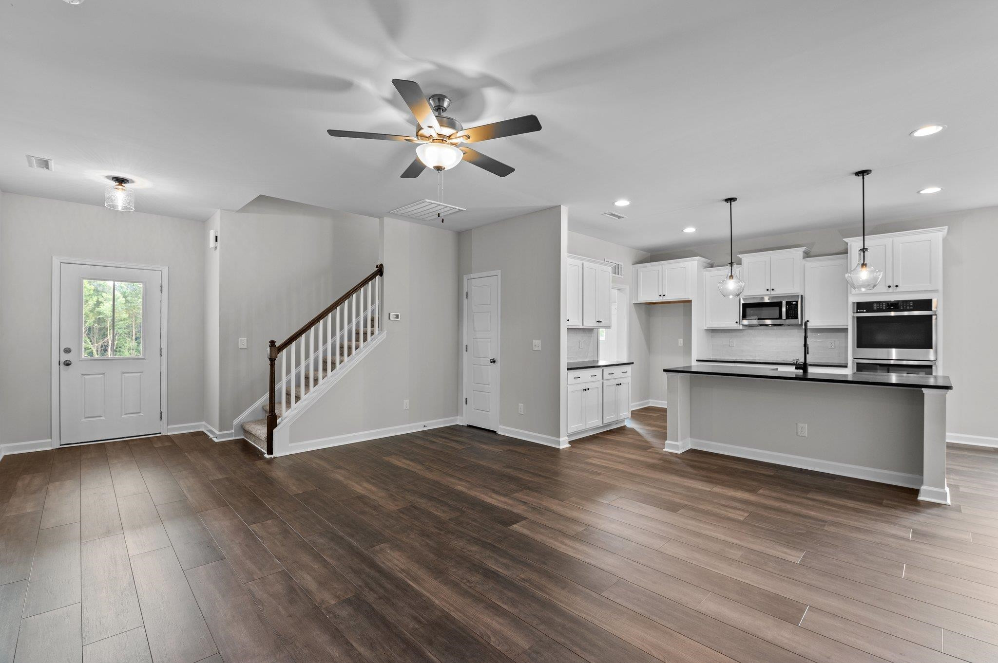 208 Andrews Landing Drive