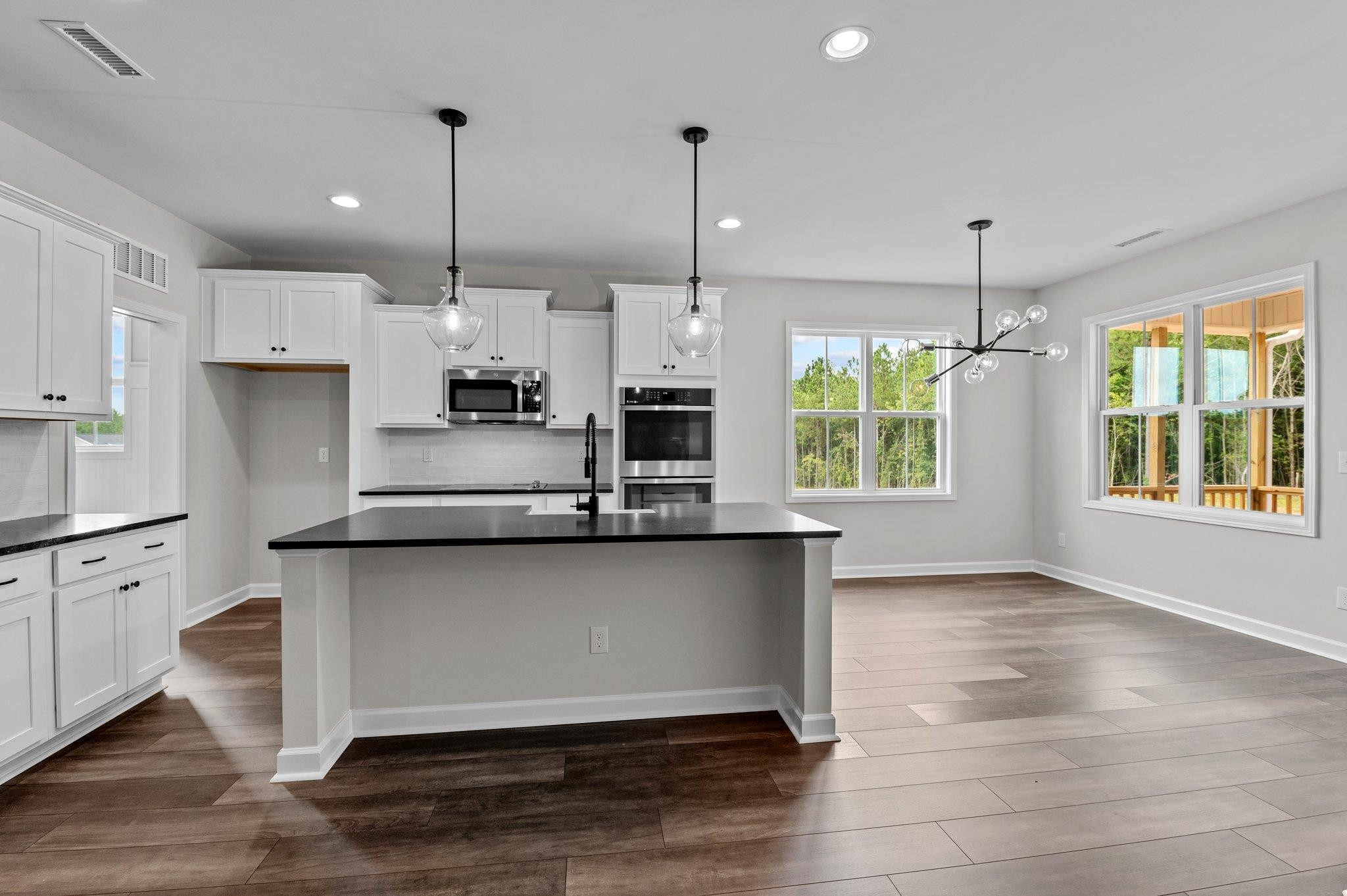 208 Andrews Landing Drive