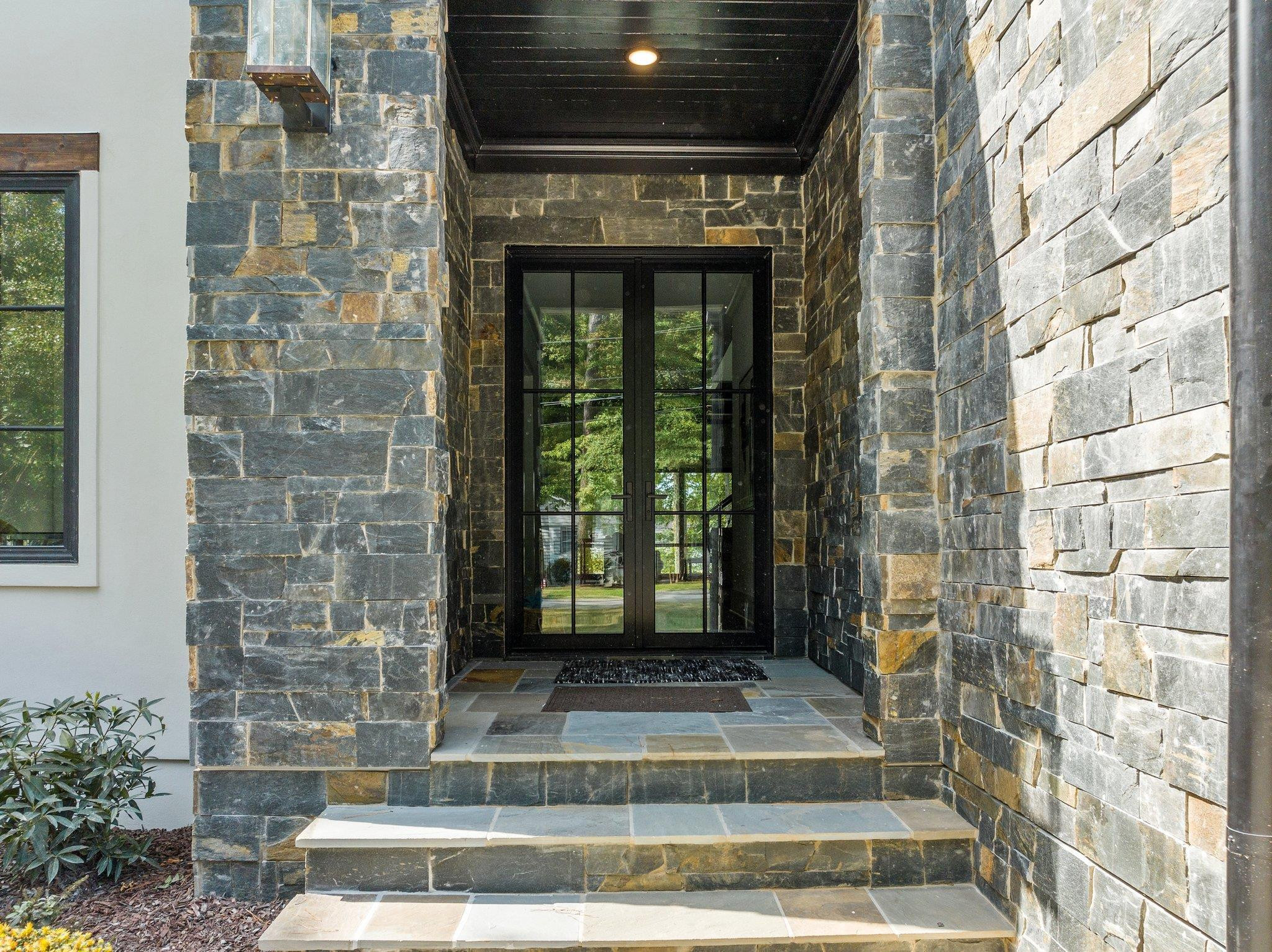 5207 Collingswood Drive