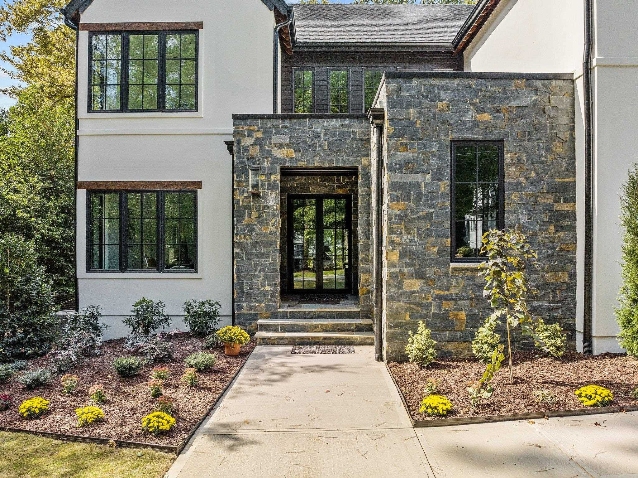 5207 Collingswood Drive