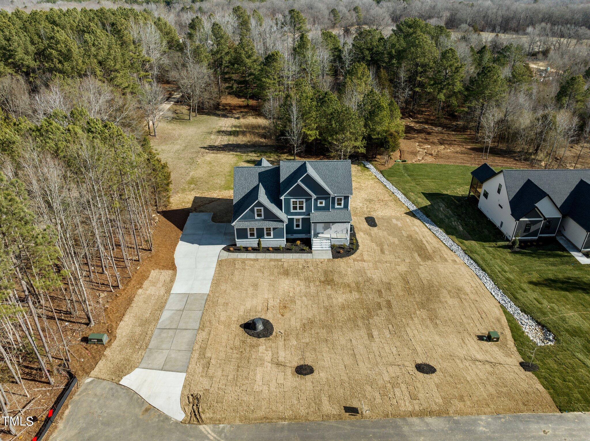 60 Woodford Way